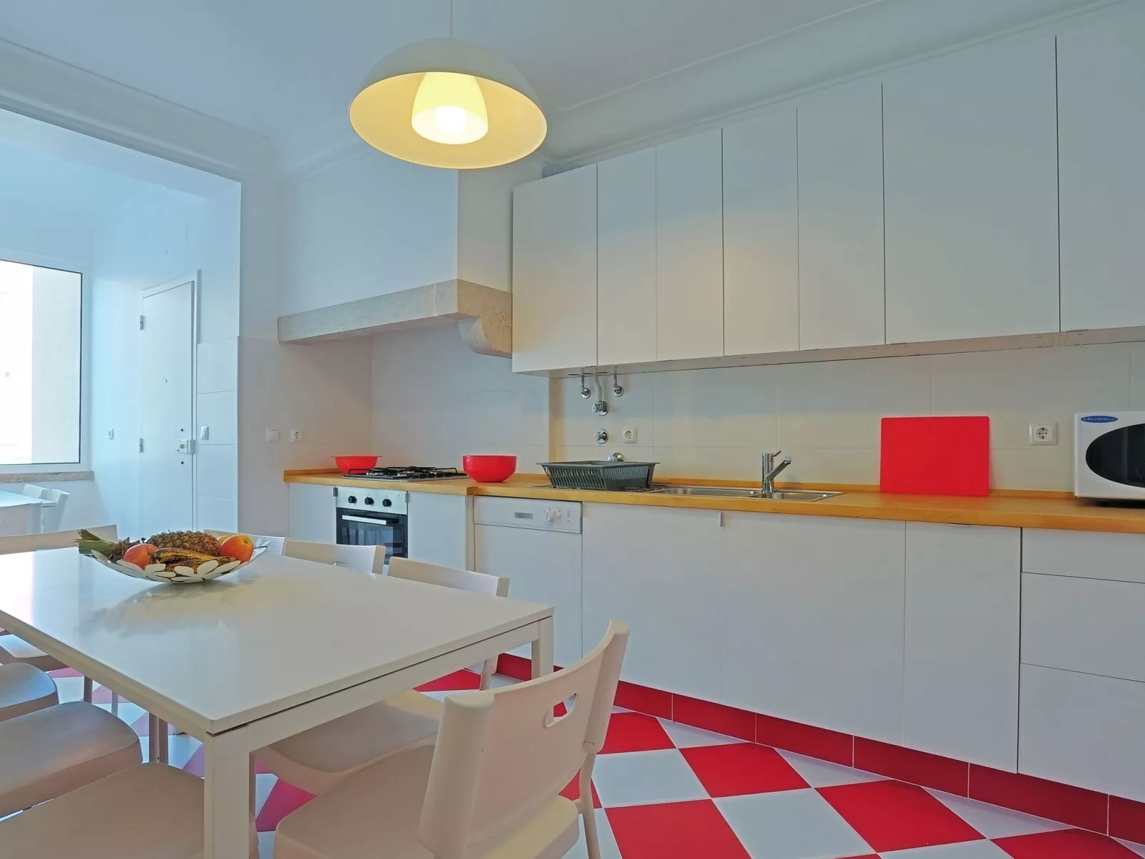 Liverpool Antic-Inside