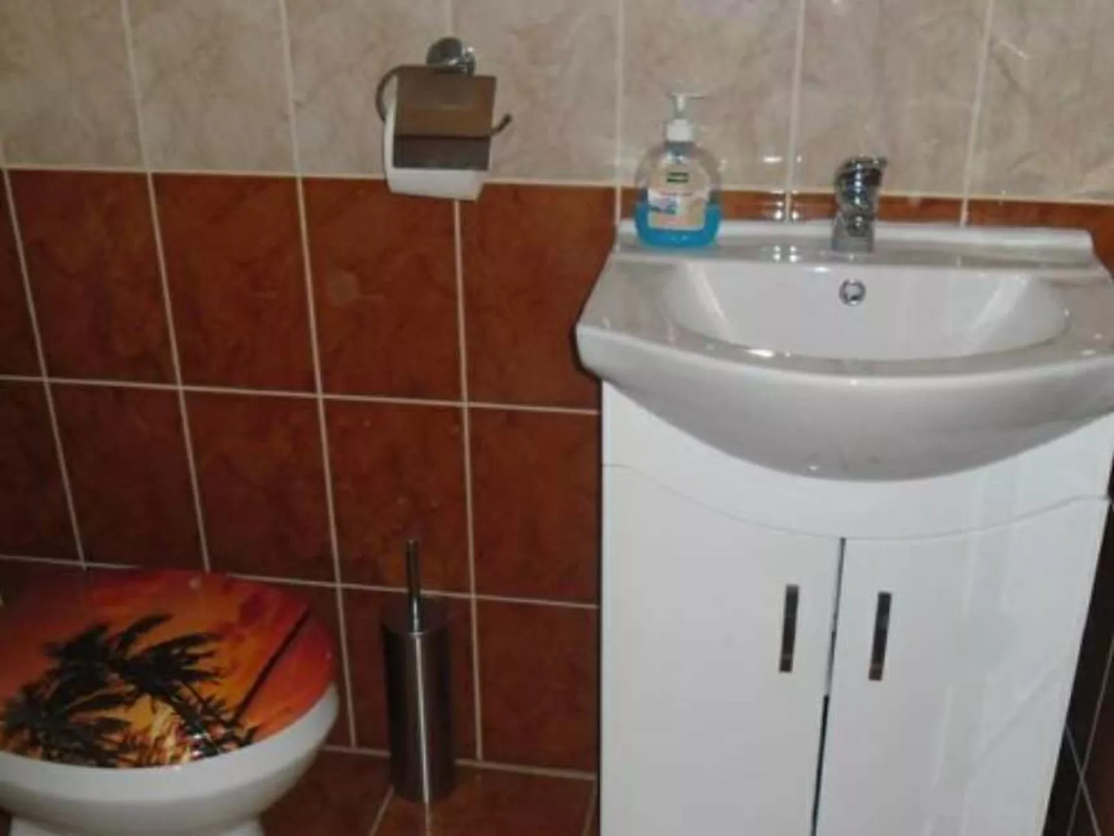 Mit eigenem Parkplatz-Dedans