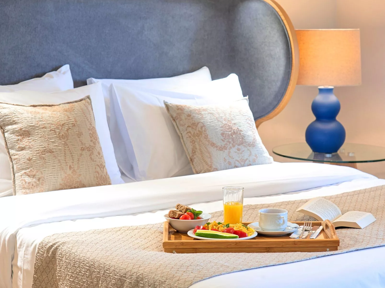 Villa Akrothea-Dedans