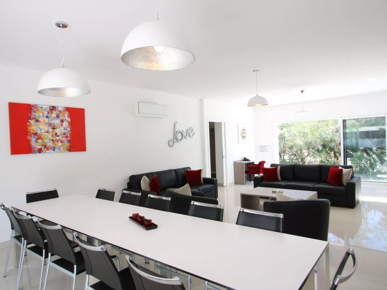 Villa mit 6 Schlafzimmern, privatem Pool Garten und Parkplatz-Dedans