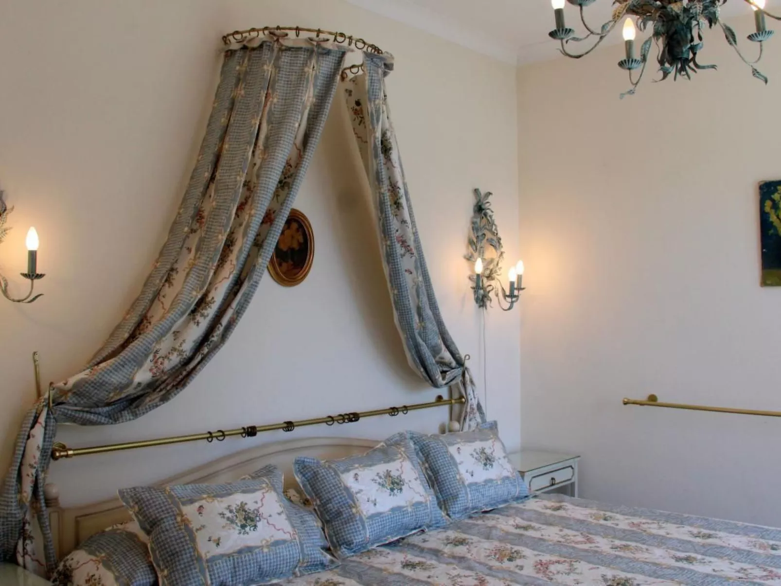 Barony Villa-Drinnen