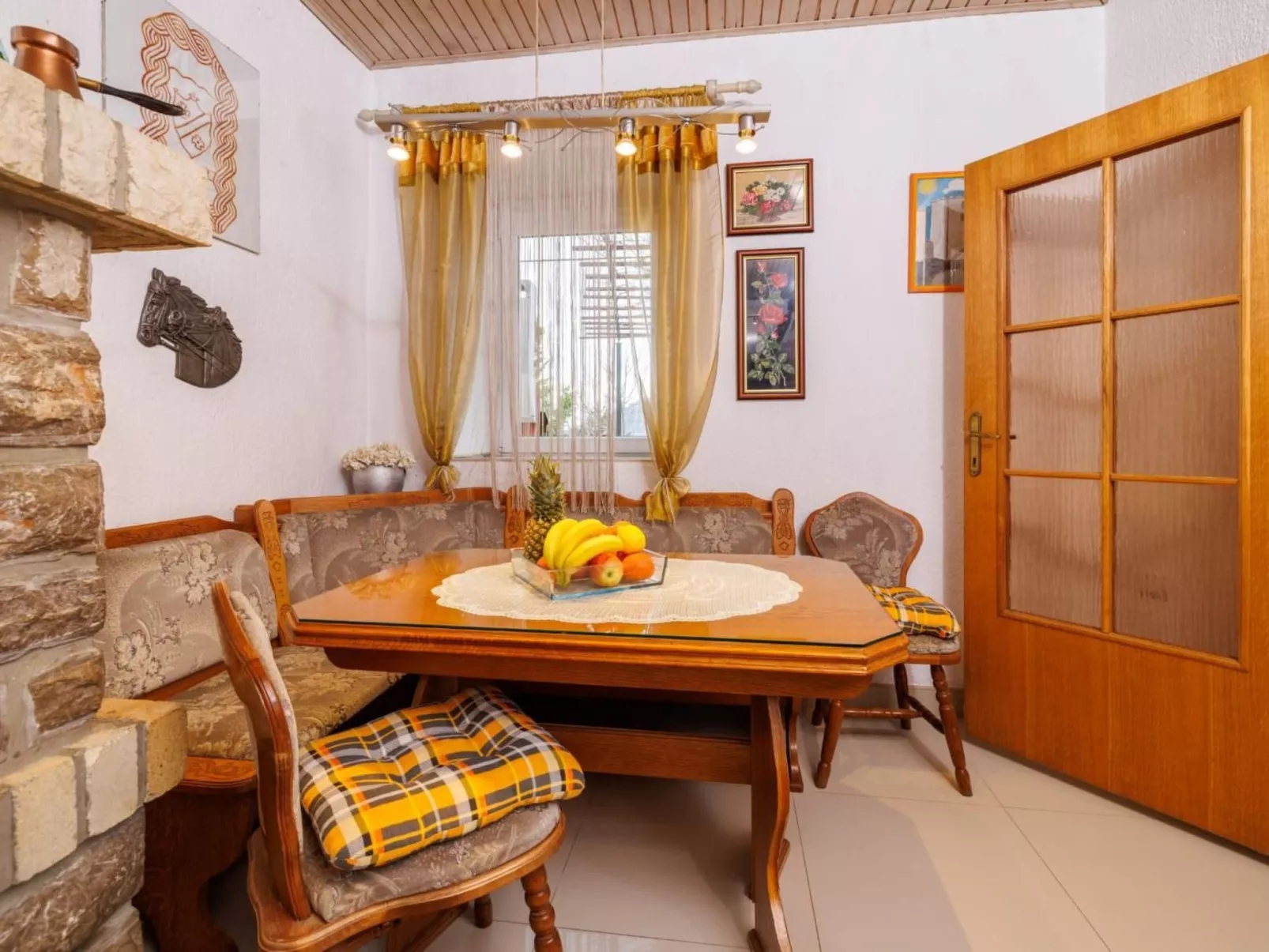 Vila Bribirka-Inside