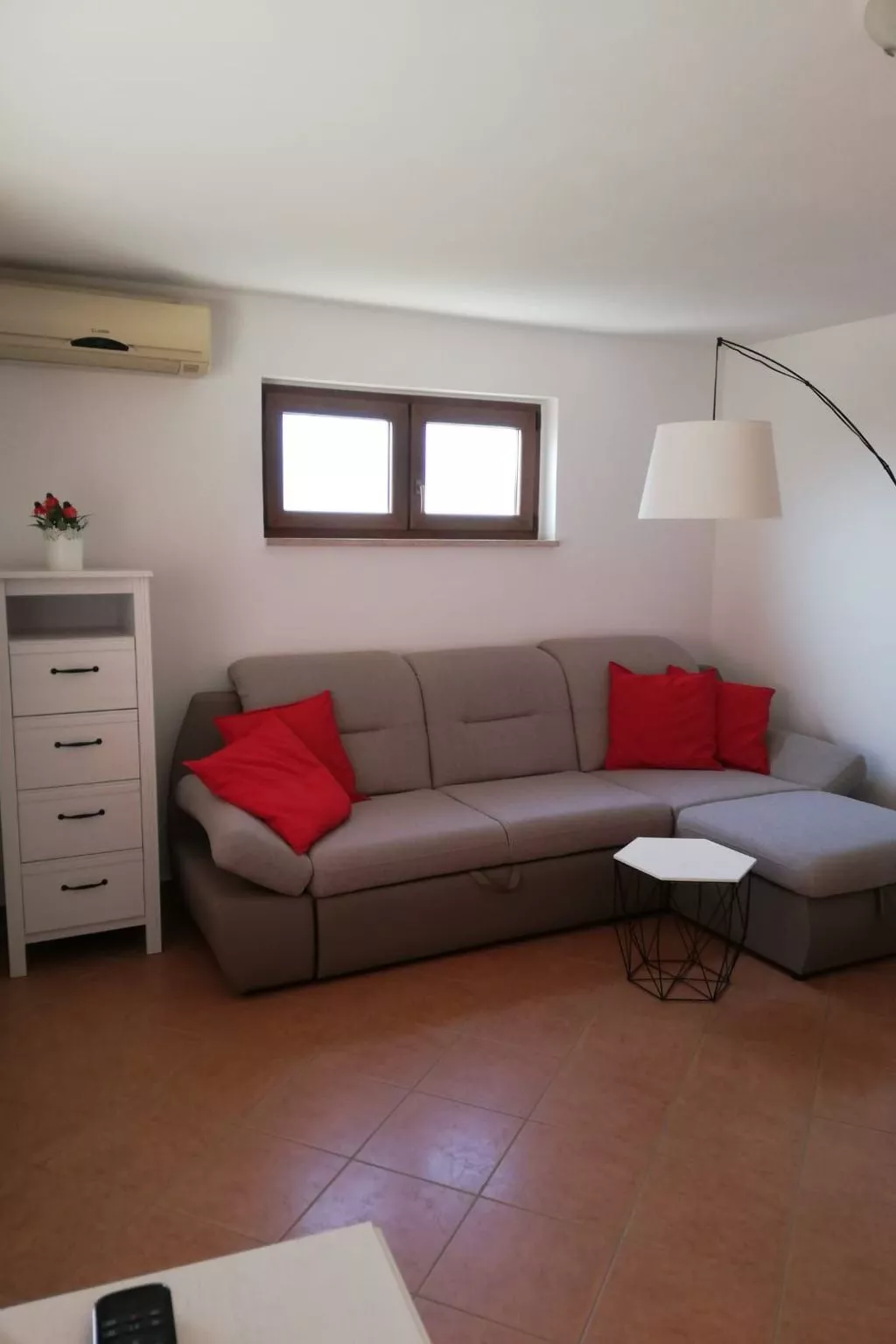 Haus Mirelia für zwei Personen mit Garten-Inside