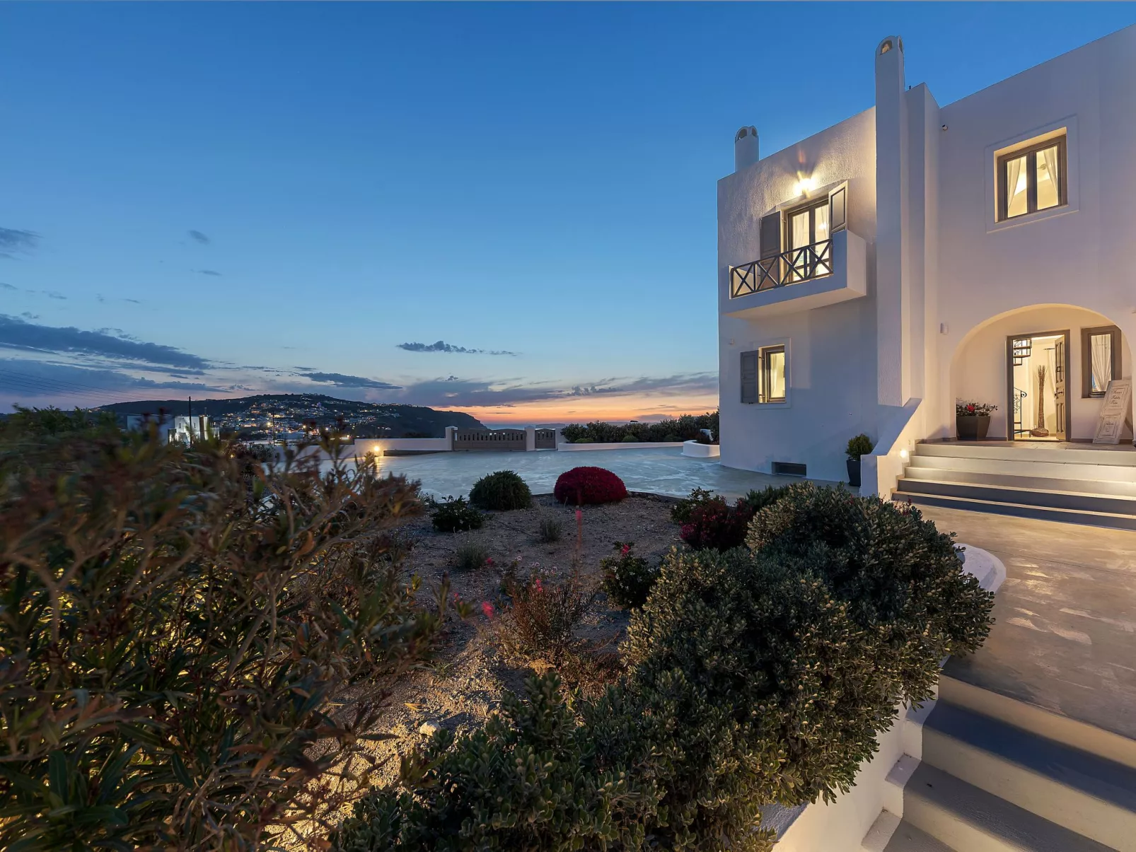 Hemera Ferienhaus Villa auf Santorin-Outside