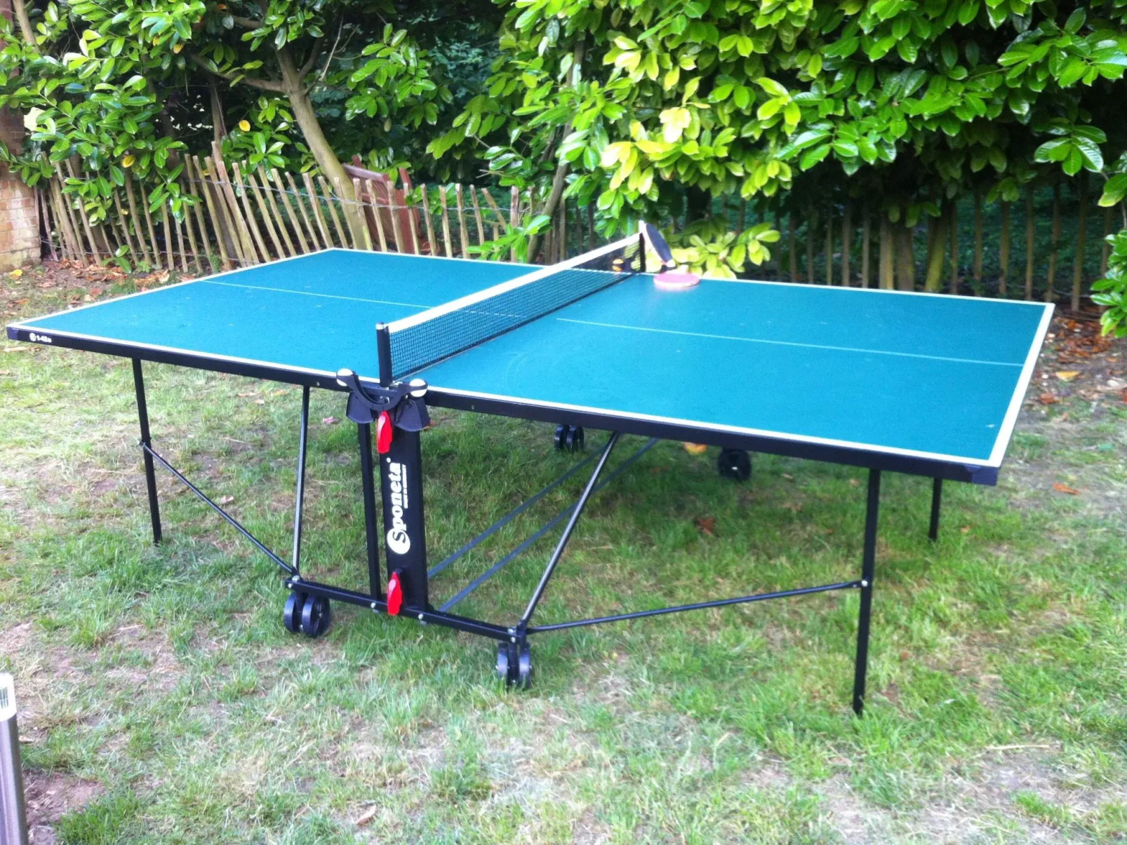 Familienvilla mit Pool, Garten, Spielplatz und BBQ-Image-tags.info