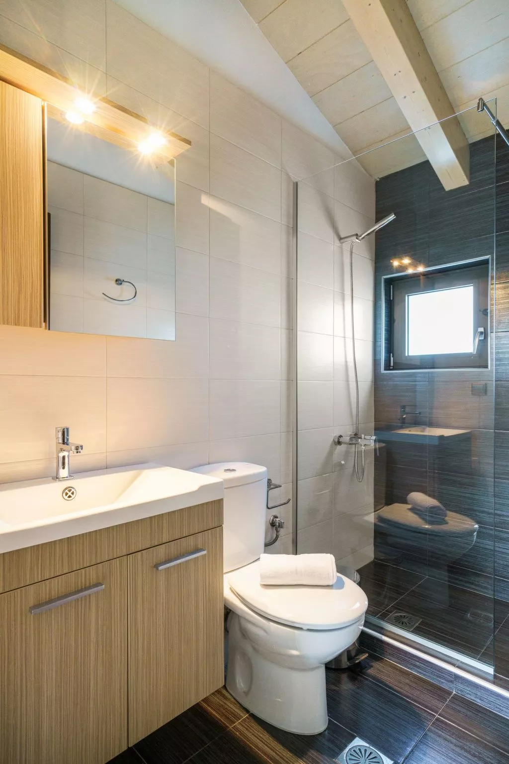 Ferienvilla "Oak Luxury" mit eigenem Pool-Drinnen