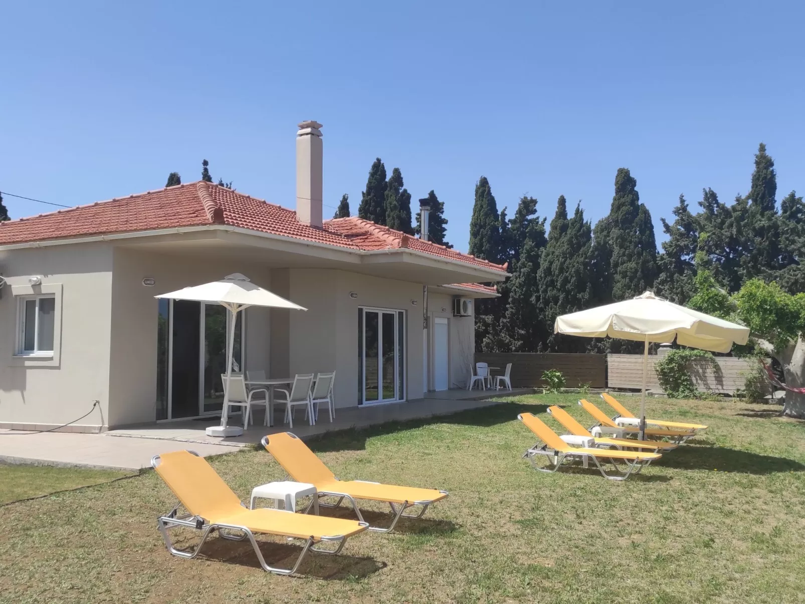 Sea Breeze Villa, atemberaubender Garten mit Meerblick