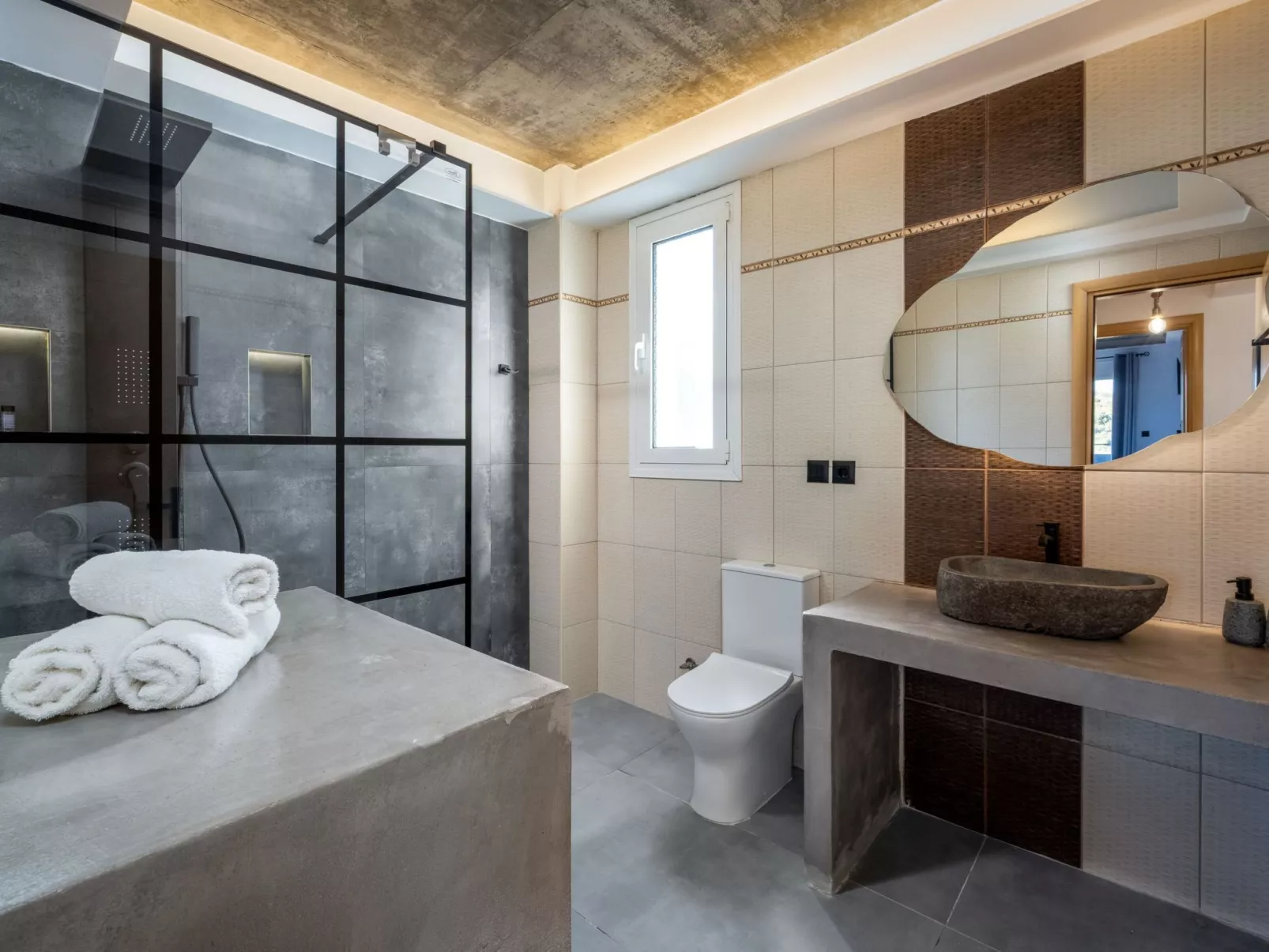 Armonikon Pool Villa 3-Dedans