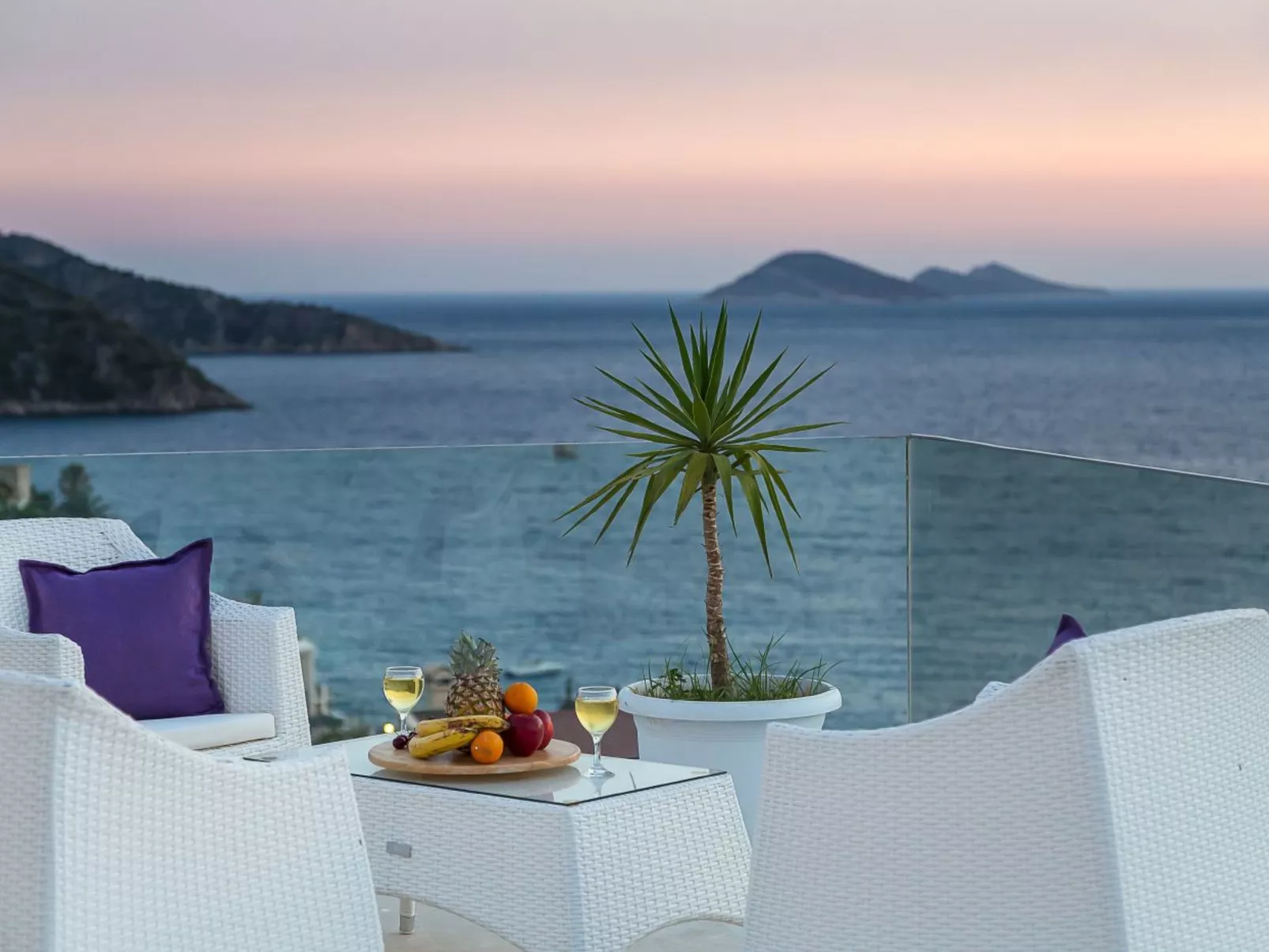 Moderne Villa nähe Meer in Kalkan-Draußen