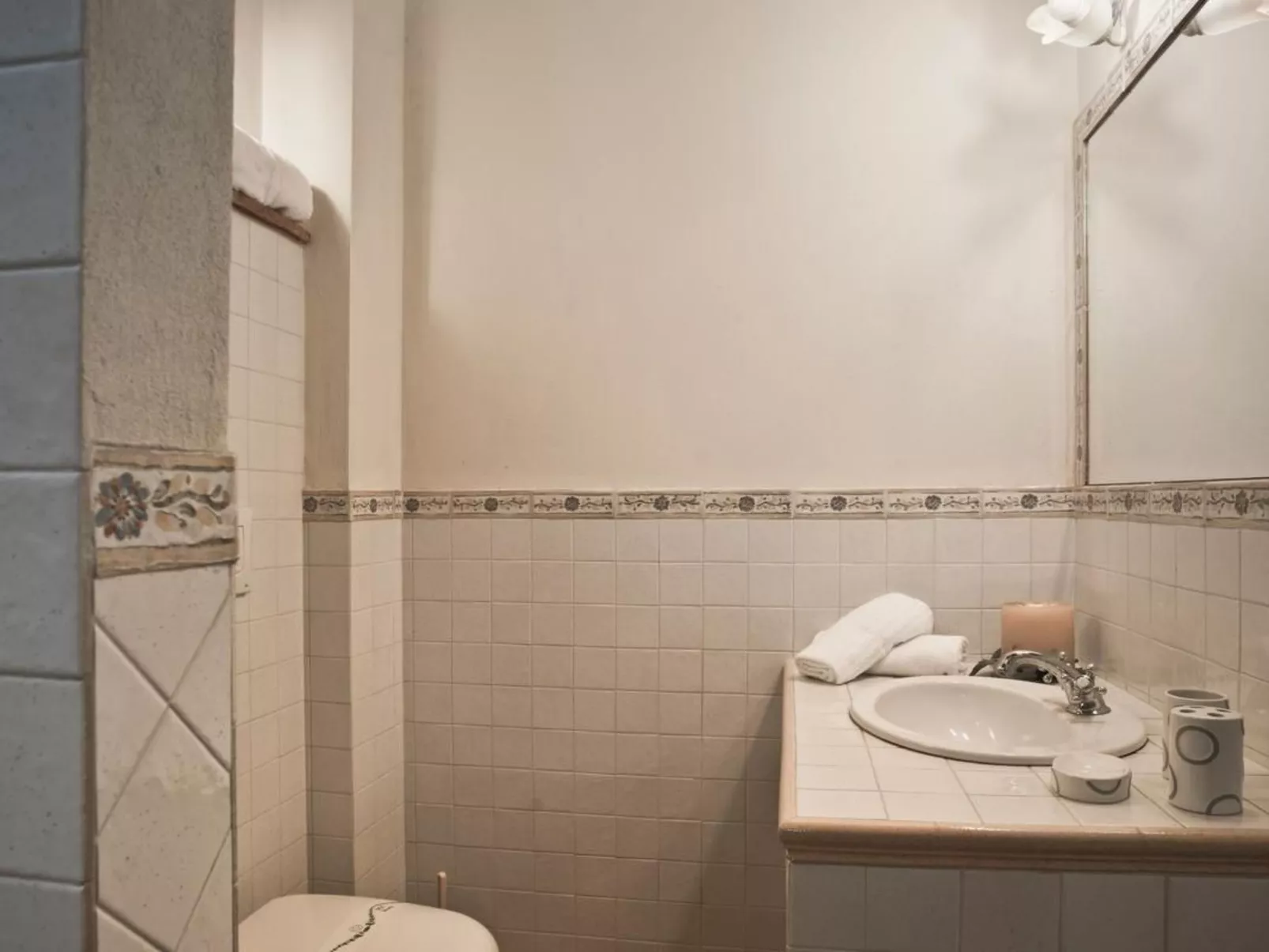 'Rosa' mit Pool-Image-tags.info