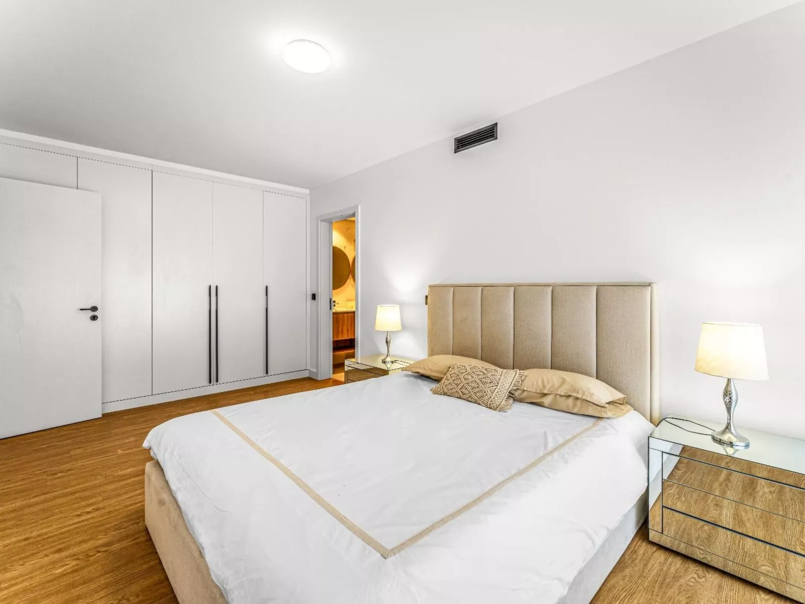 "Saolucas Apartment TopLocation"-Image-tags.info