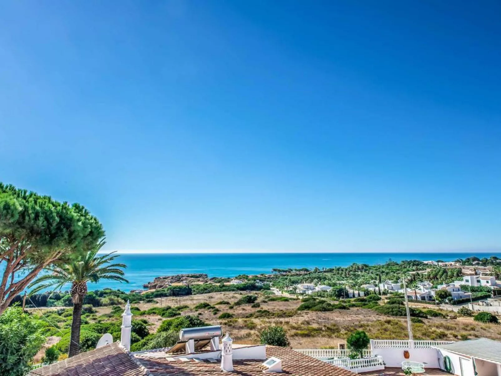 Chalet "Villa Oceano" mit privatem Pool-Outside