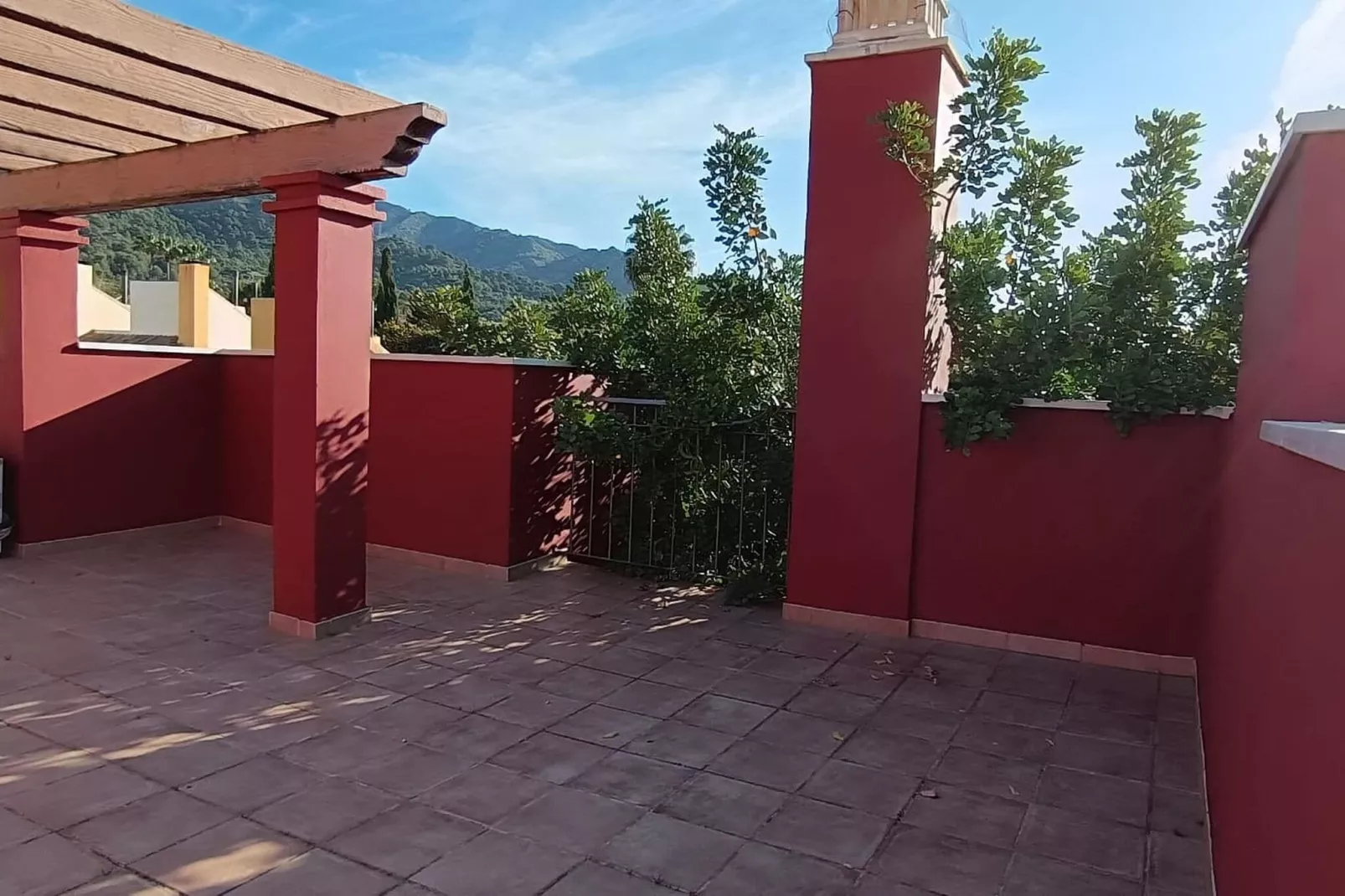 Villas in Marbella-Außenbereich Sommer