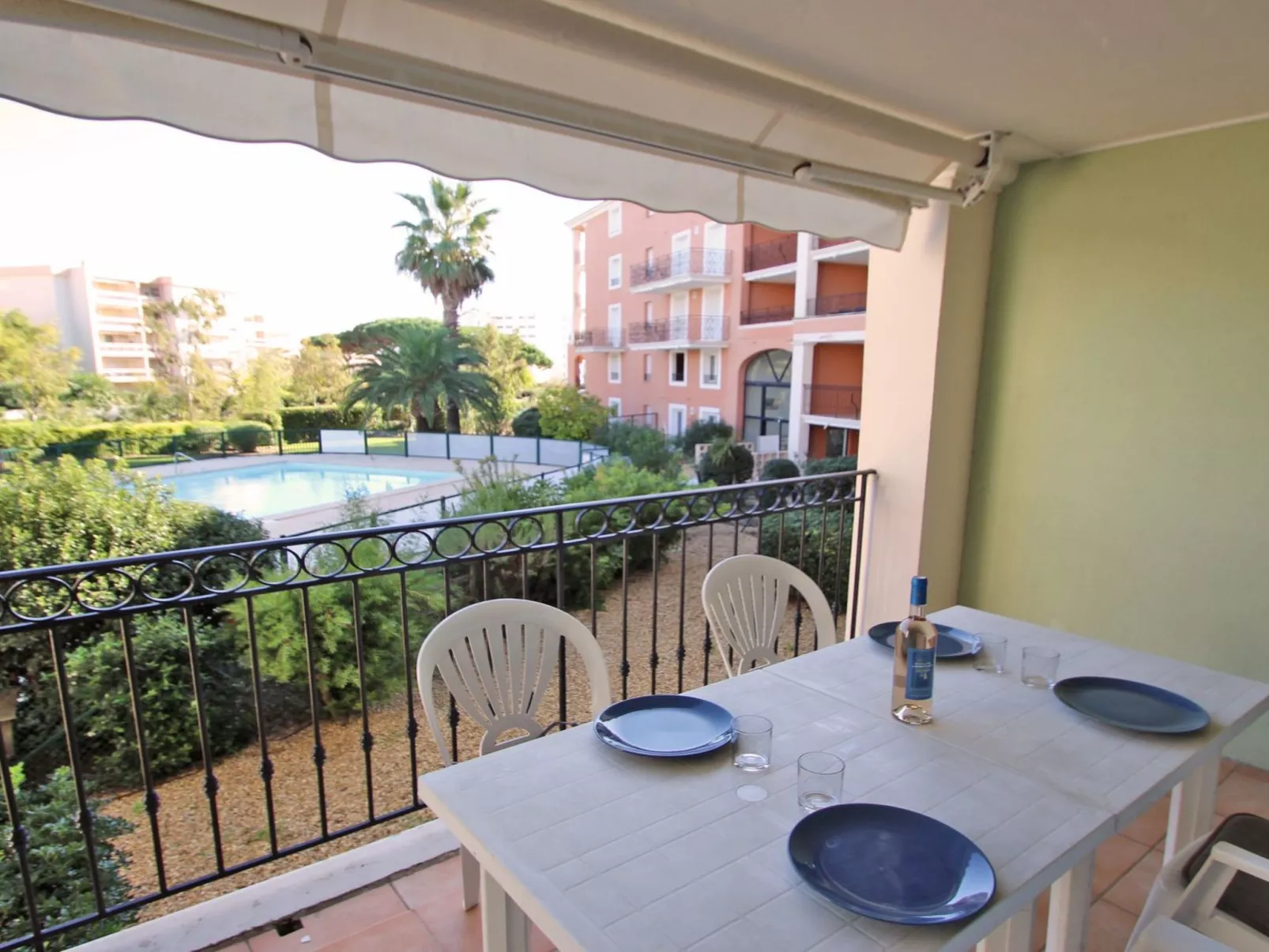 Port Marine 11B mit Pool