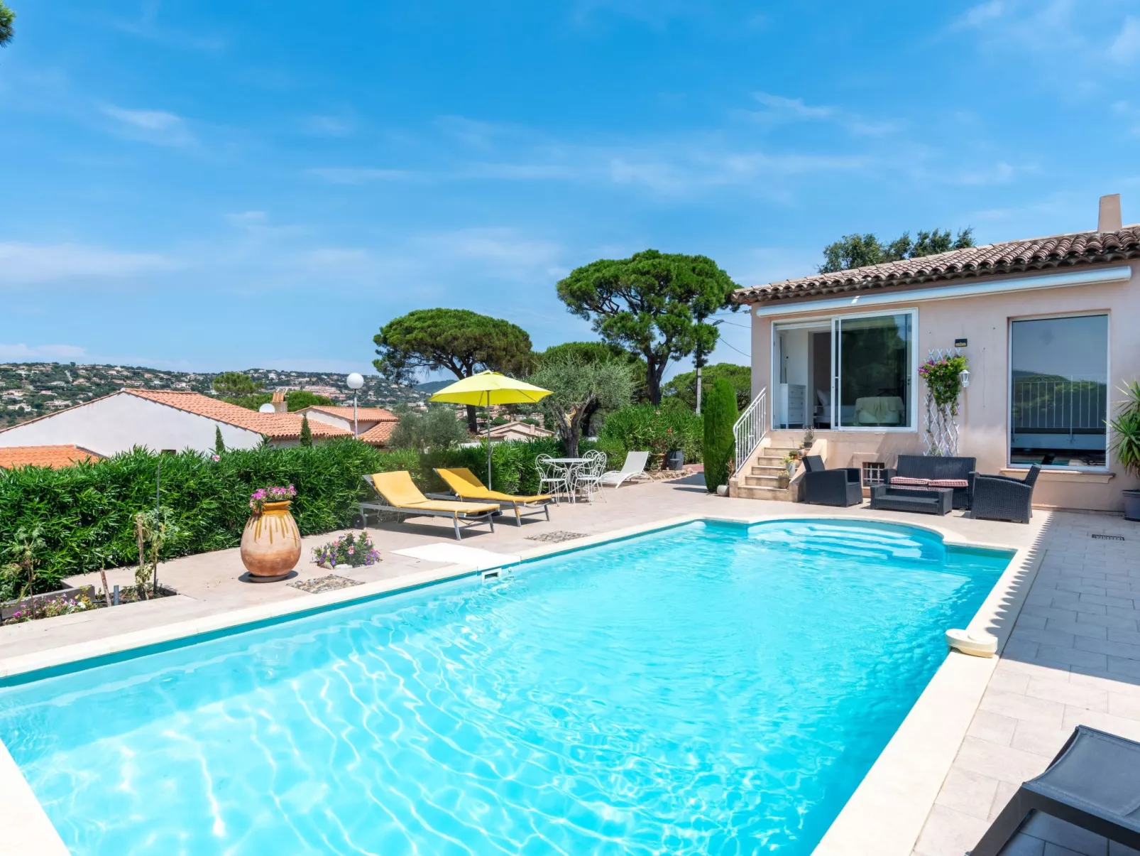 "Villa Cypangha"-Dehors