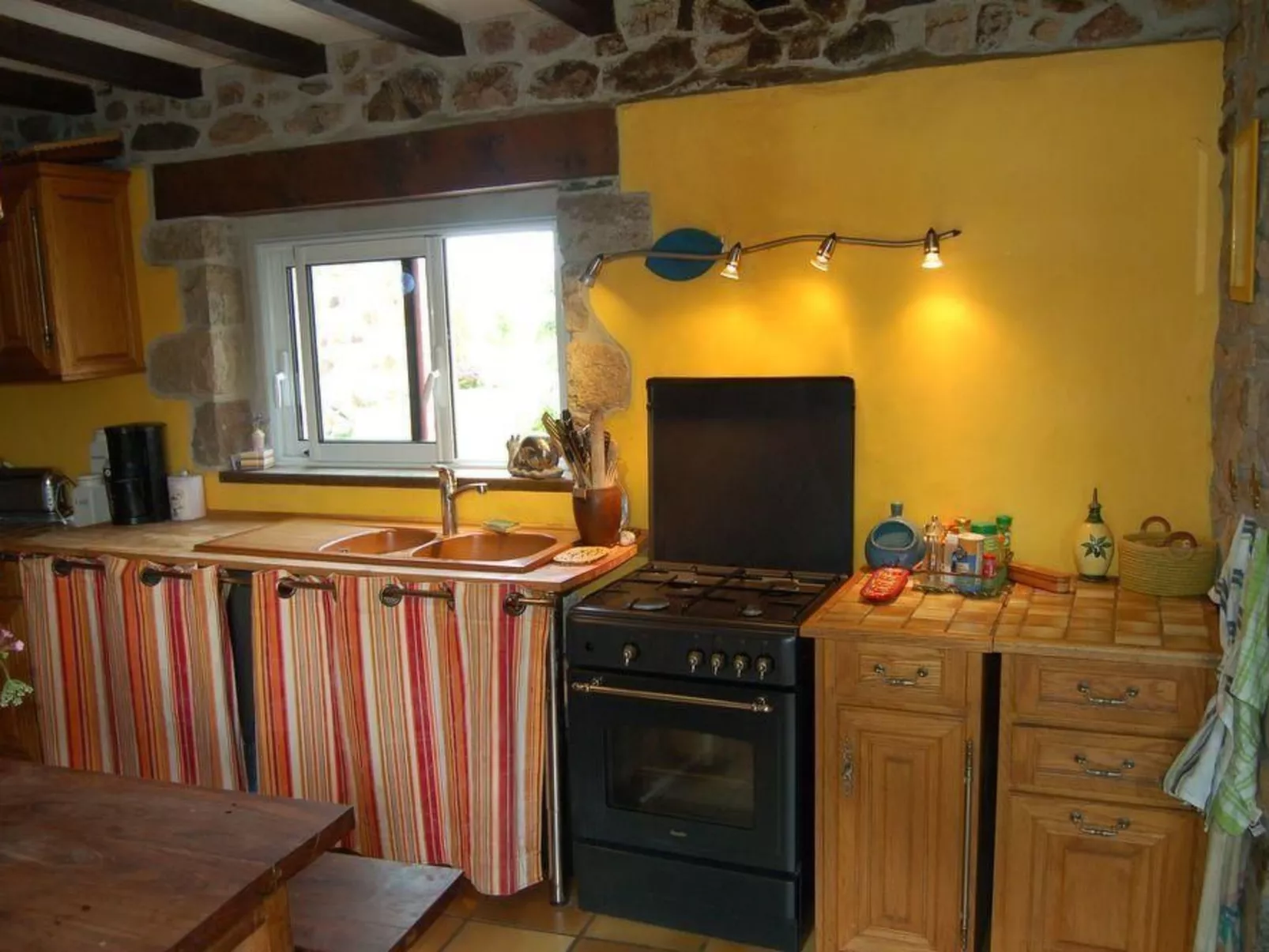 Domaine "La Longere d'Armor" (Landgut "La Longere d'Armor")-Drinnen