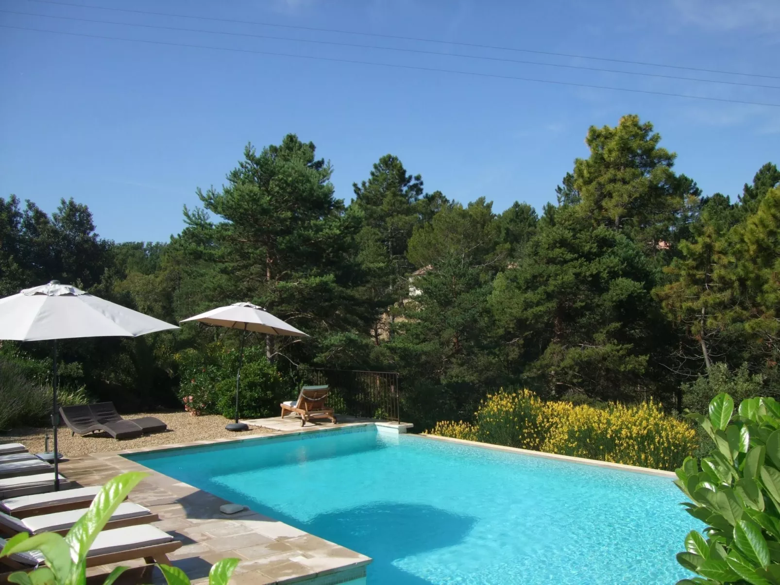 Gemütliche Ferienwohnung mit Pool-Outside