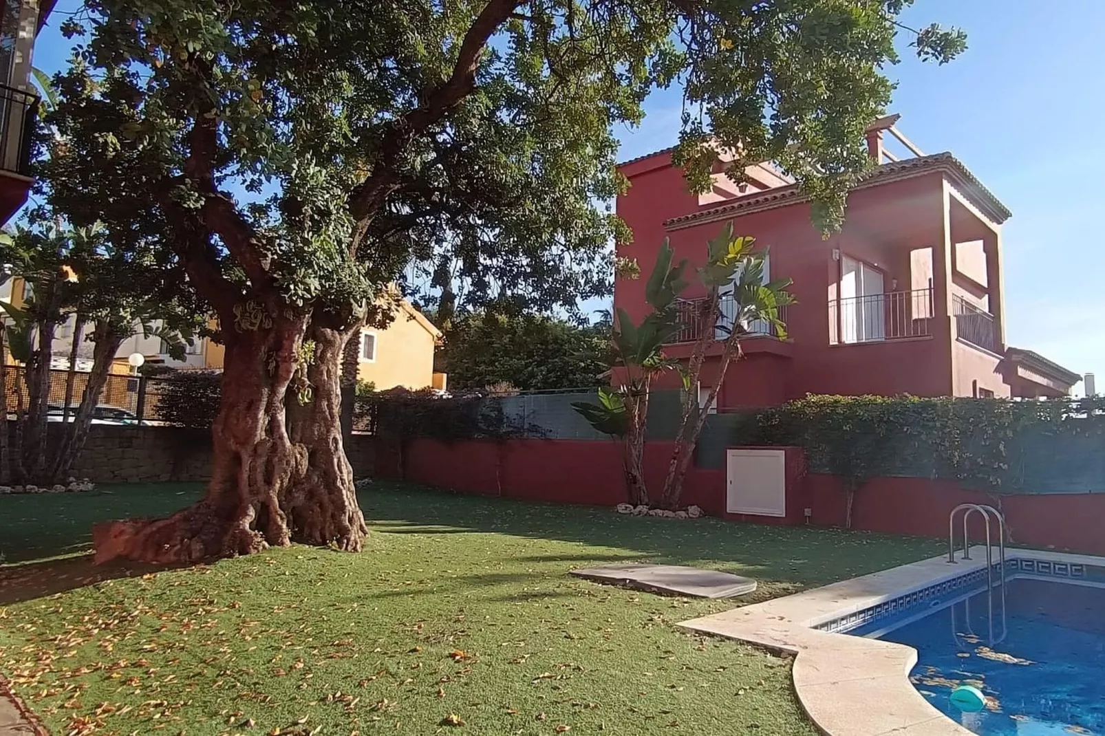 Villas in Marbella-Gärten Sommer