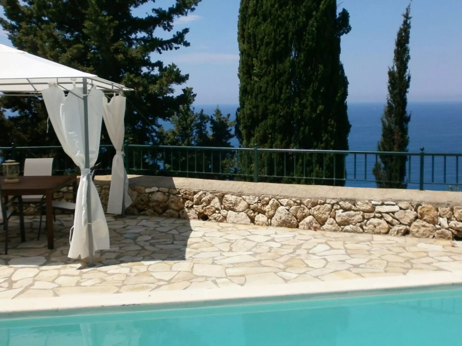 Villa Spiaggia Dorata mit privatem Pool - Draußen