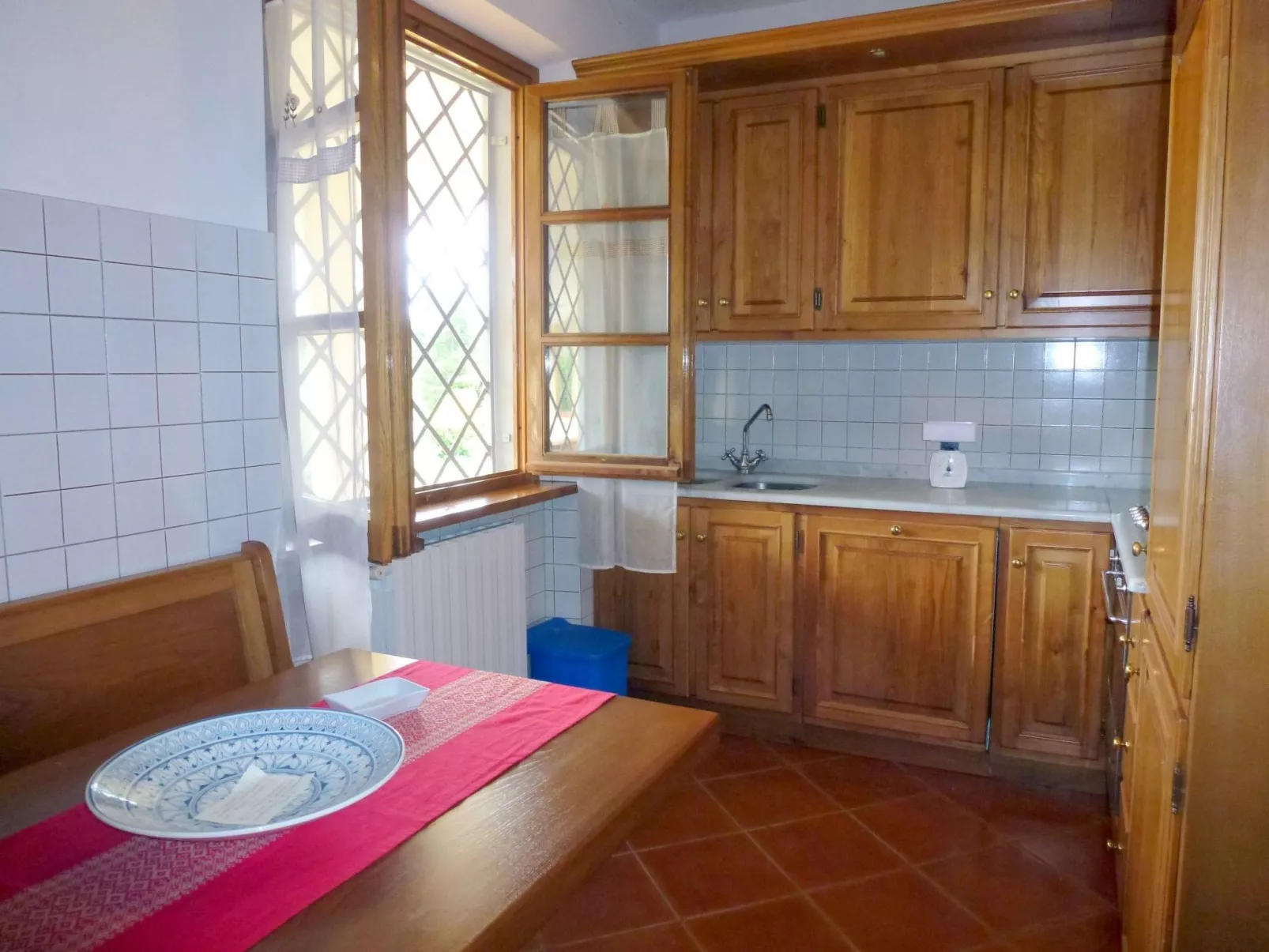 TV004 Natalia Sopra-Drinnen