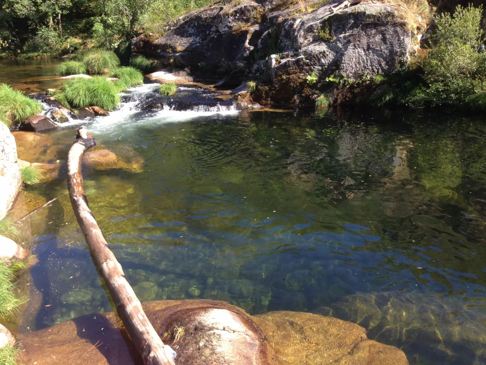 "Großmutters Häuschen" mit überdachter Terrasse-Draußen
