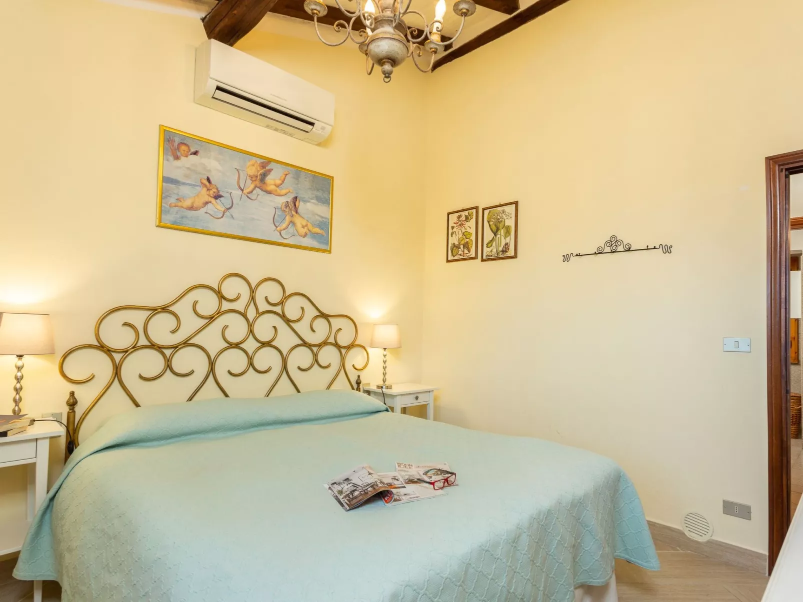 Wohnung mit Terrasse und Klimaanlage-Drinnen