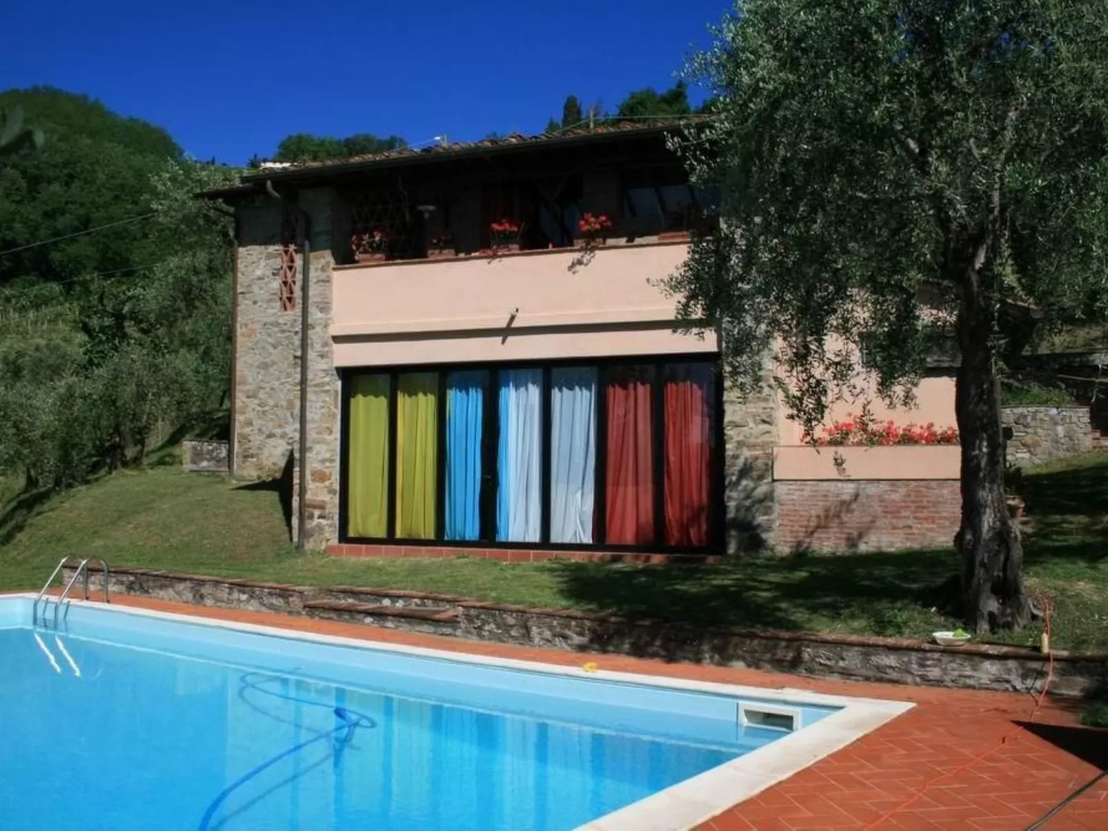 'Villa Pieve' mit eigenem Pool-Dehors