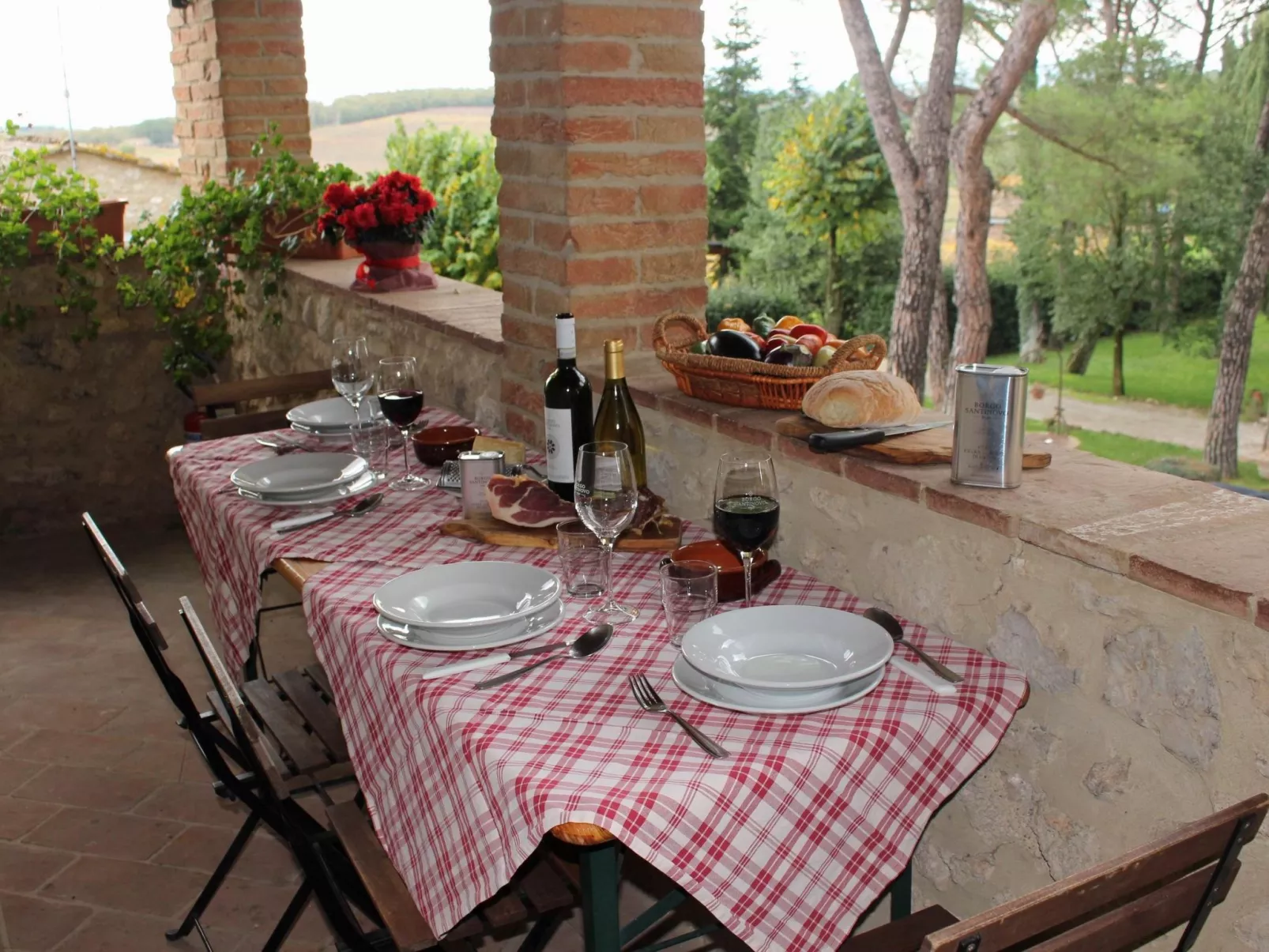 Santinovo archi Wohnung mit Schwimmbad-Draußen