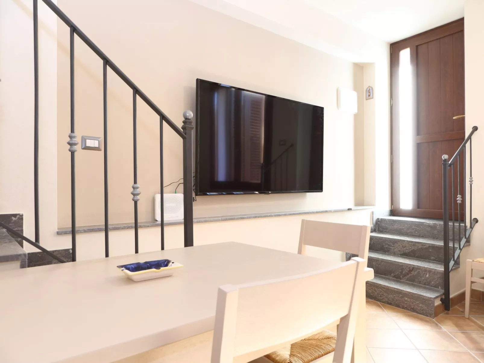 Terrazza della Rocca-Inside