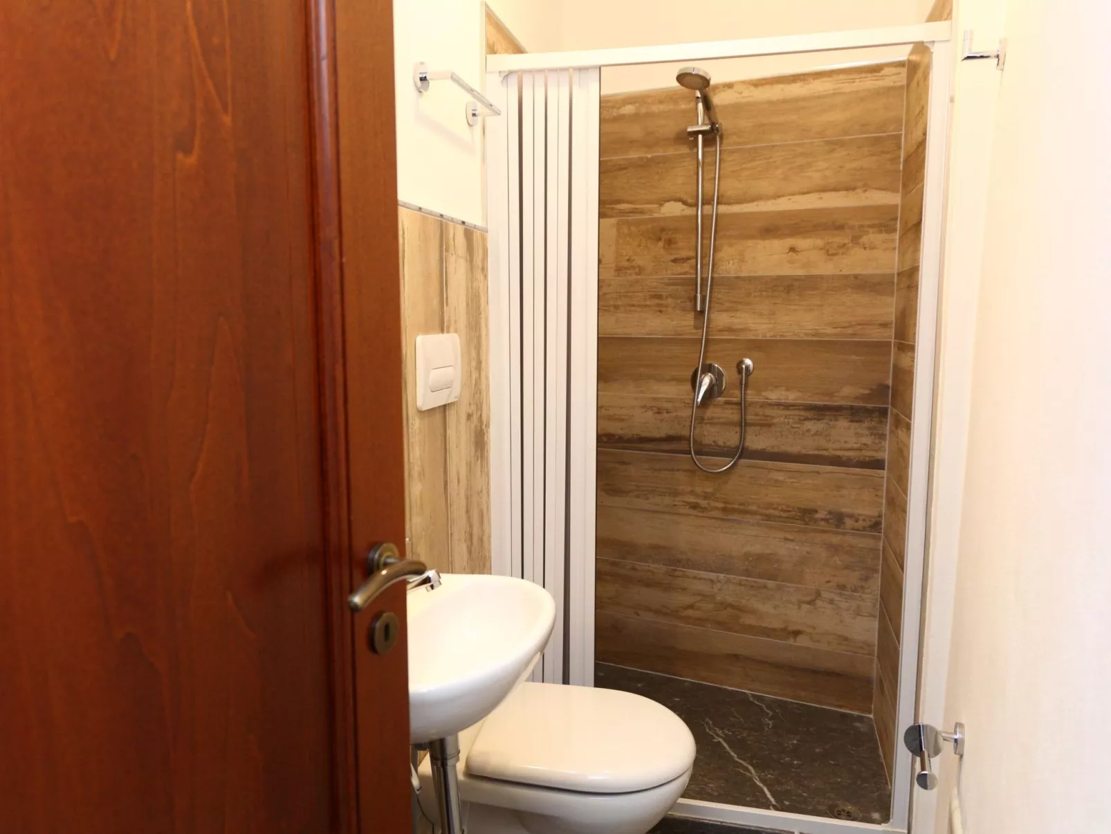 Wine House-Image-tags.info