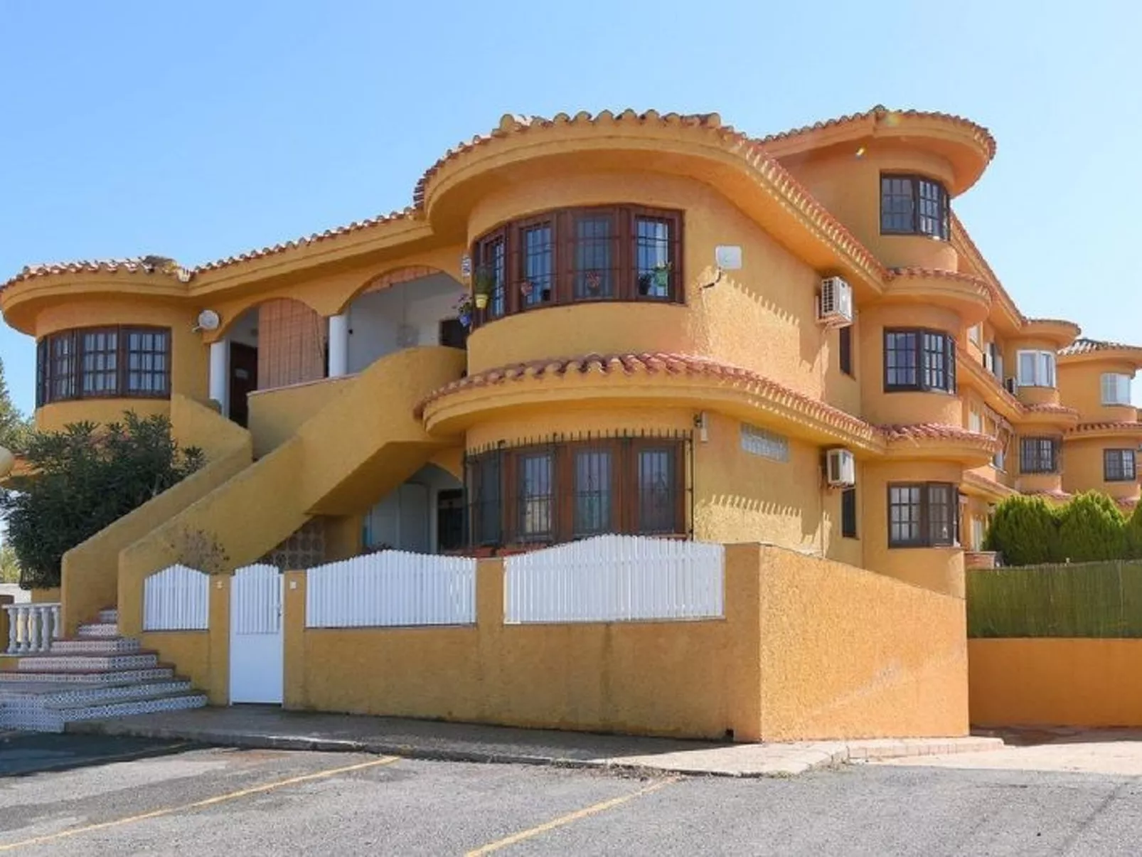 Studio-Appartement mit Terrasse-Image-tags.info