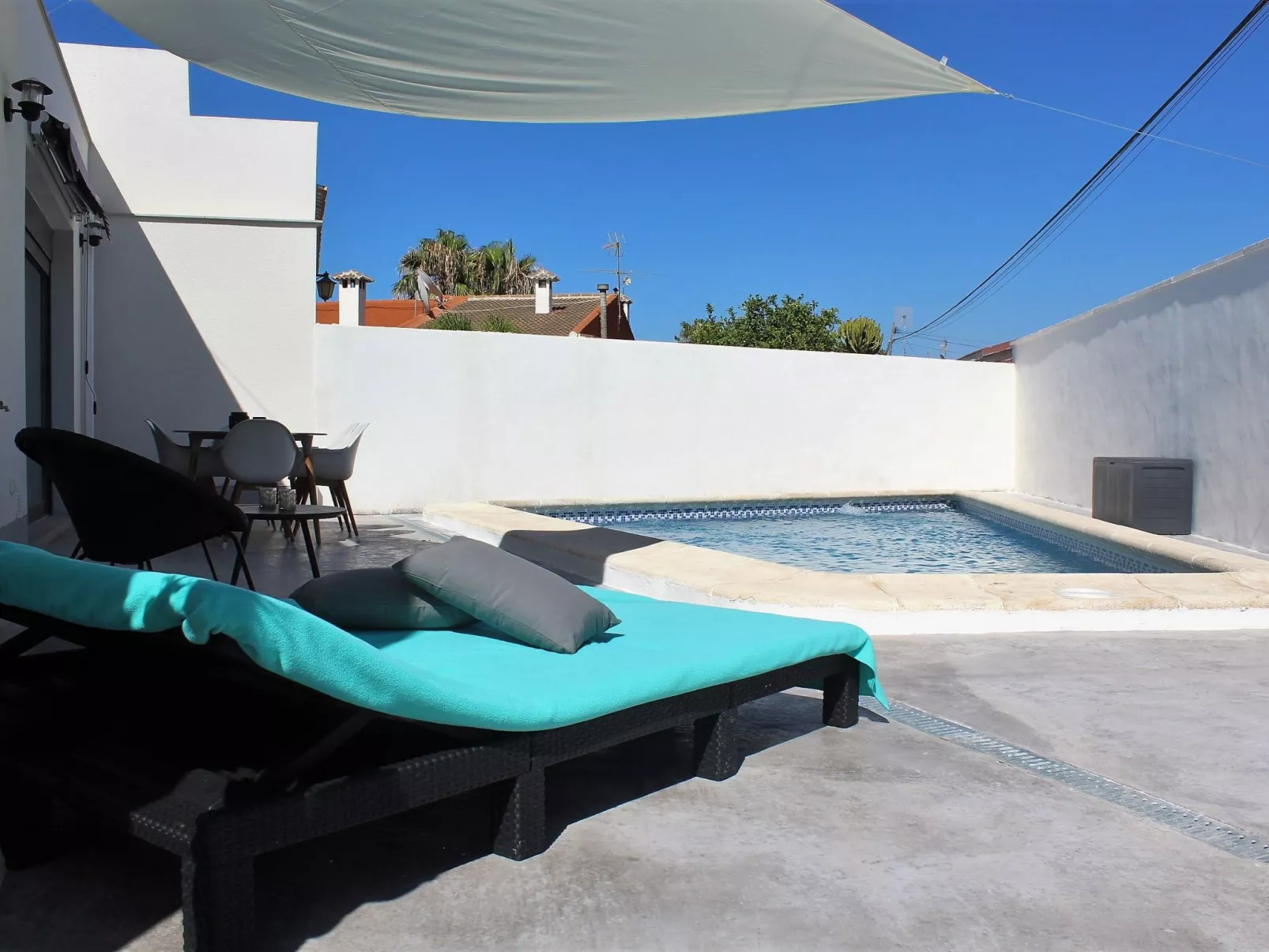 "Arenas house" mit Pool-Dedans