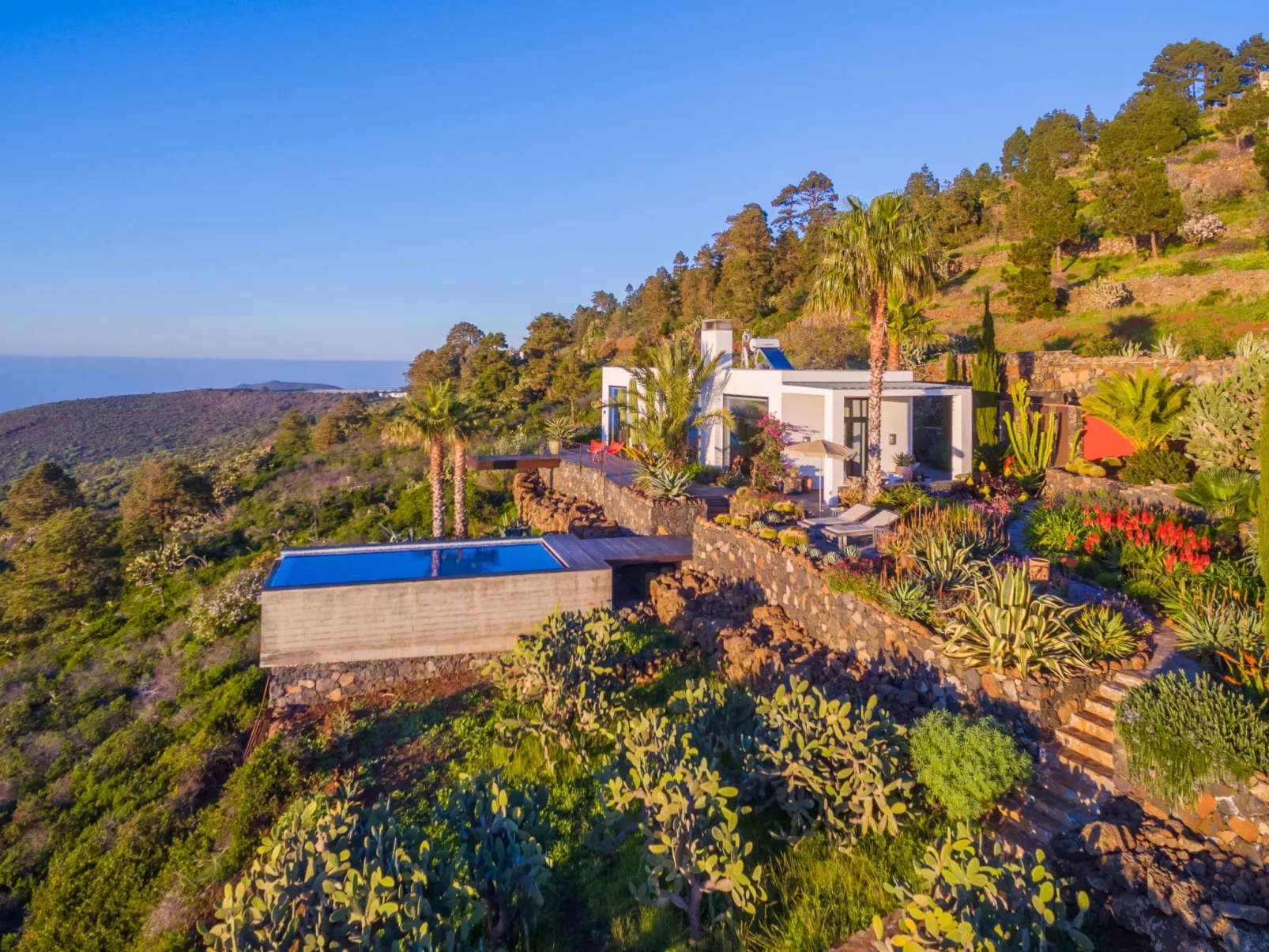 Villa Infinite Place