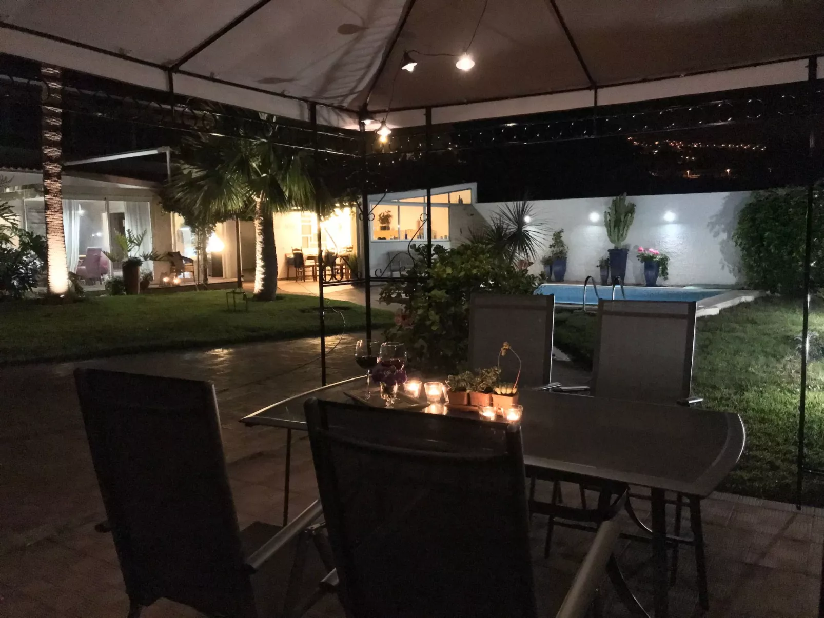 Haus "Maria" mit eigenem Schwimmbad-Outside