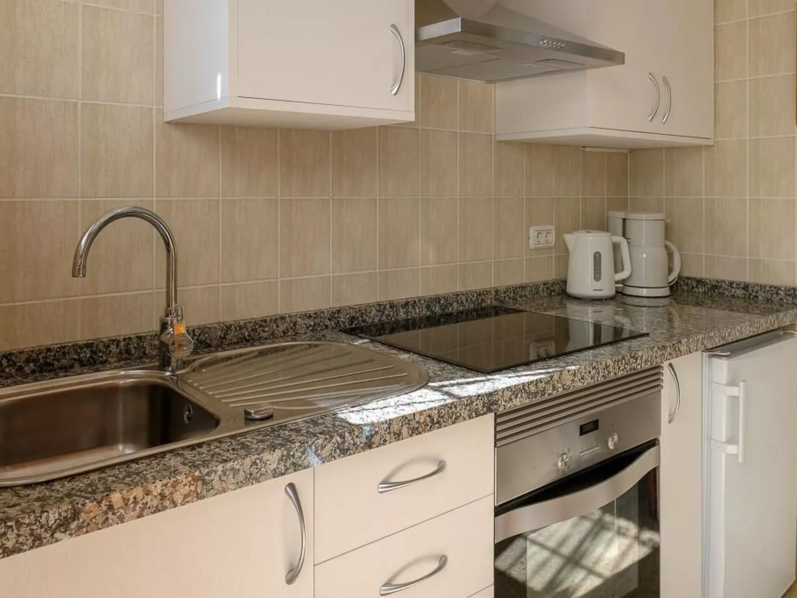 Strandnahes Haus mit Terrasse zum Sonnenuntergang - Inside