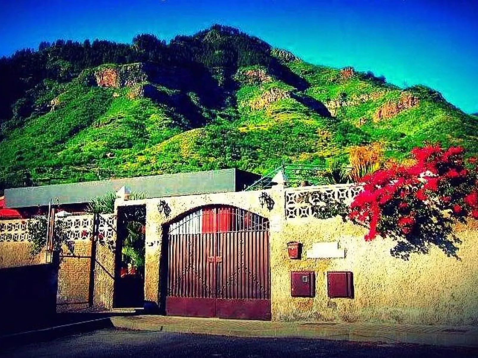 Finca mit Garten, Grill und Terrasse-Outside