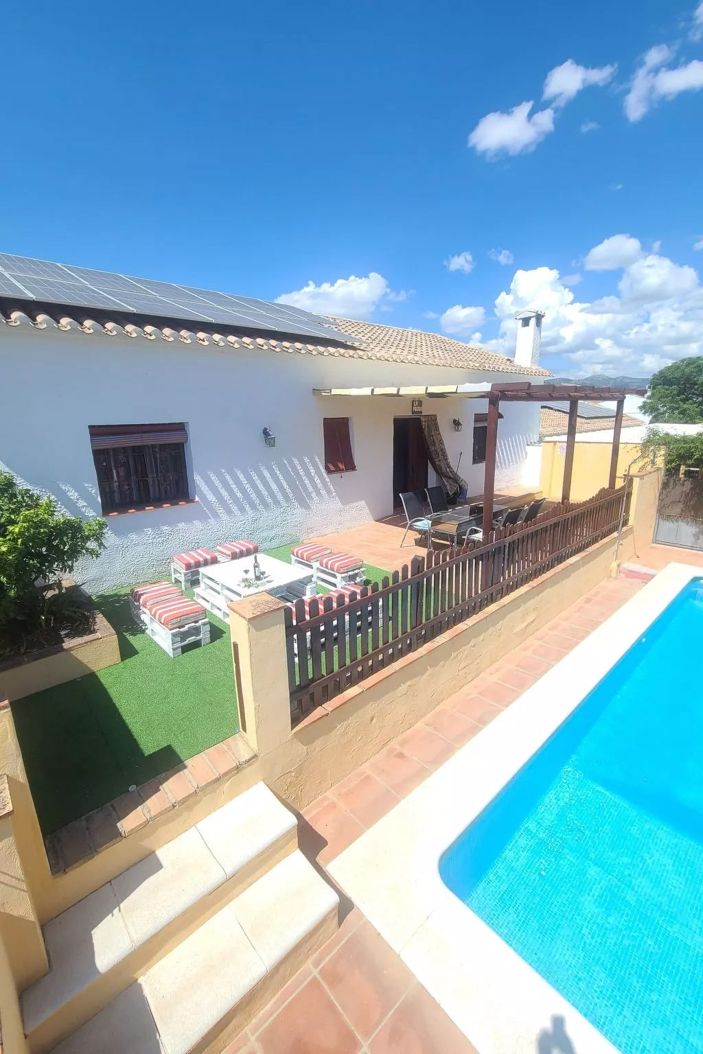 In Algarinejo mit Eigener Terrasse-Draußen