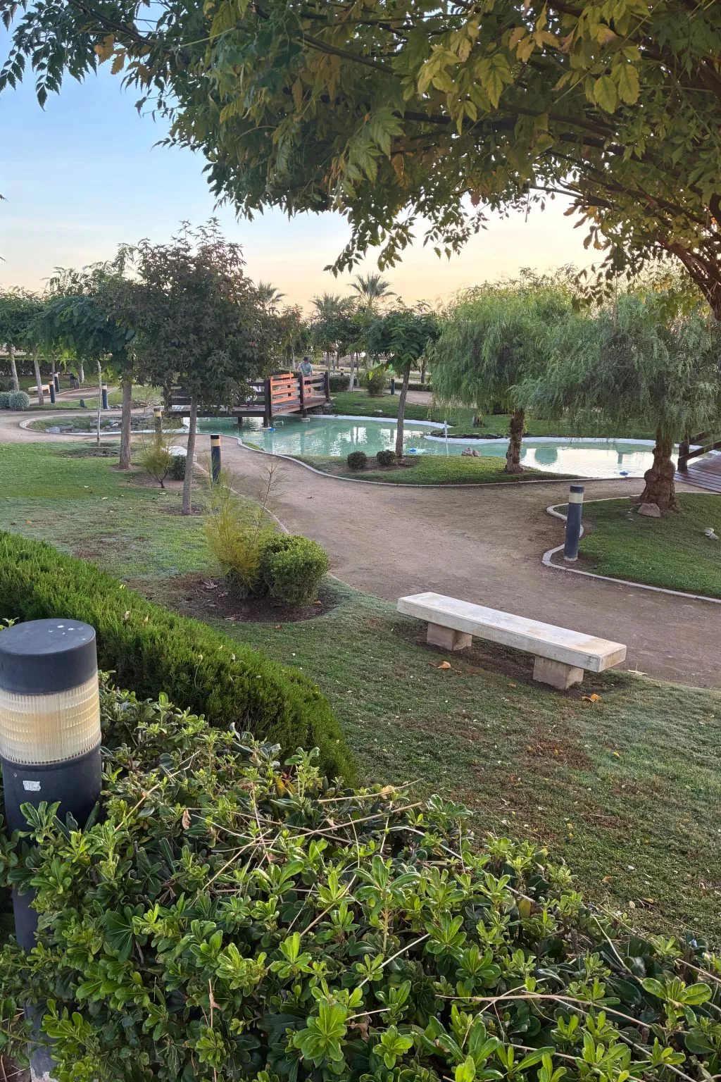 Entspannungs- und Aktivitätsumgebung - E-Ladegerät-Draußen