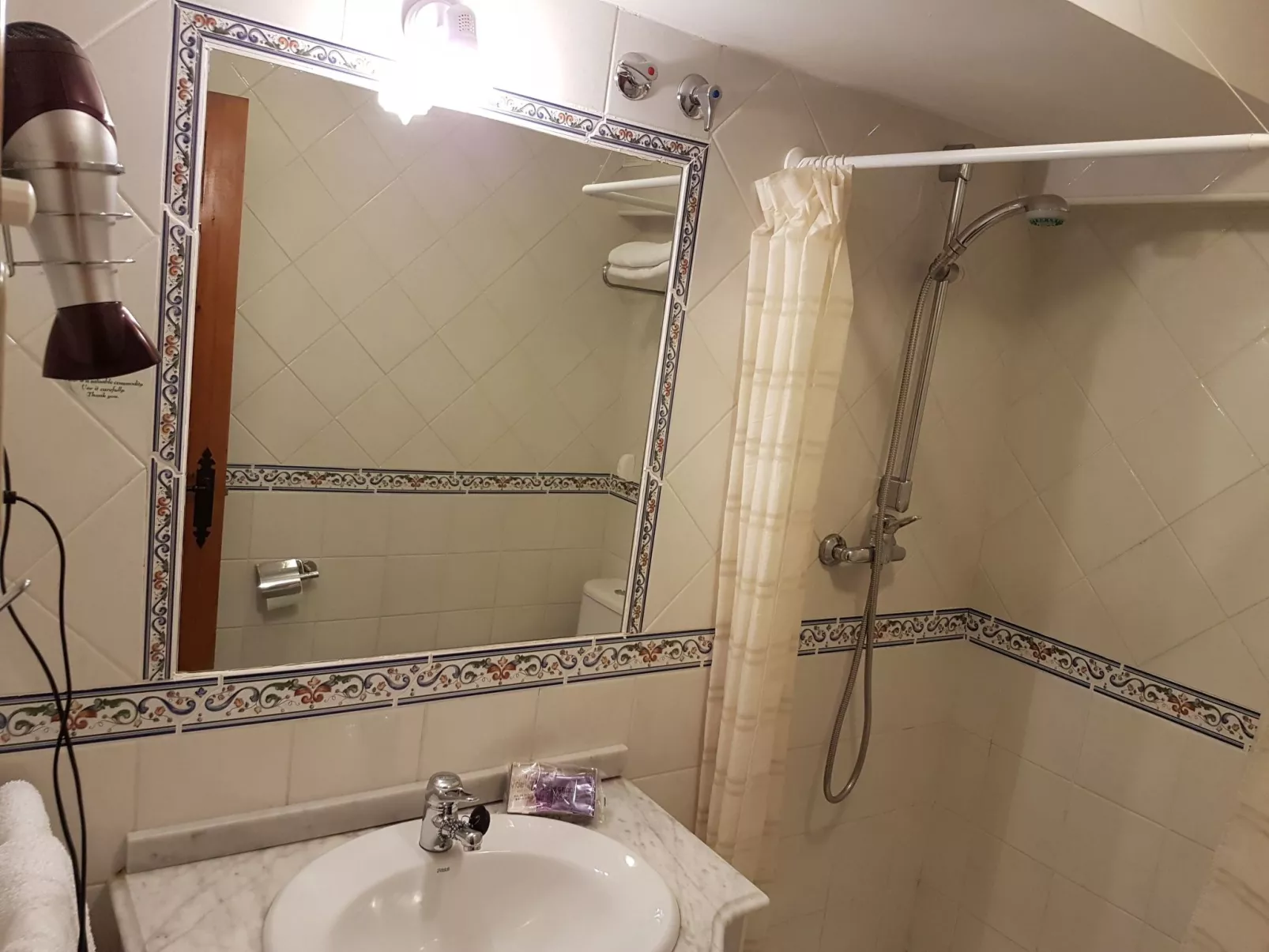 Mitten in der Natur-Drinnen