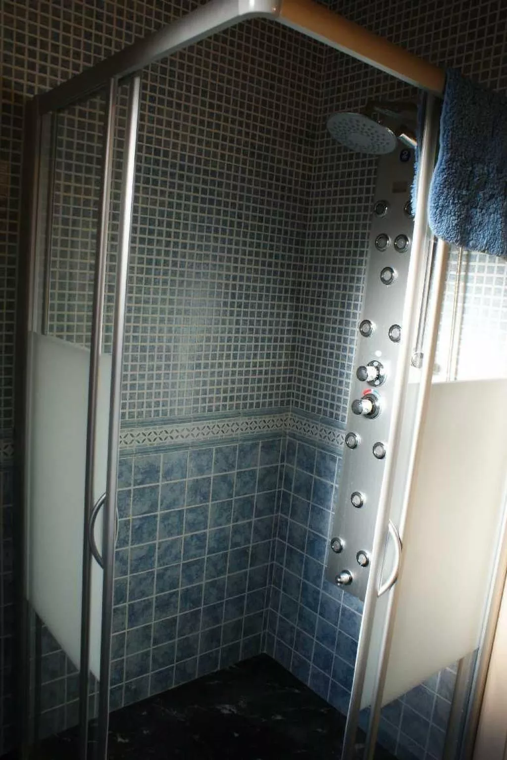 Wohnung El Graner mit großer Fensterfront-Image-tags.info