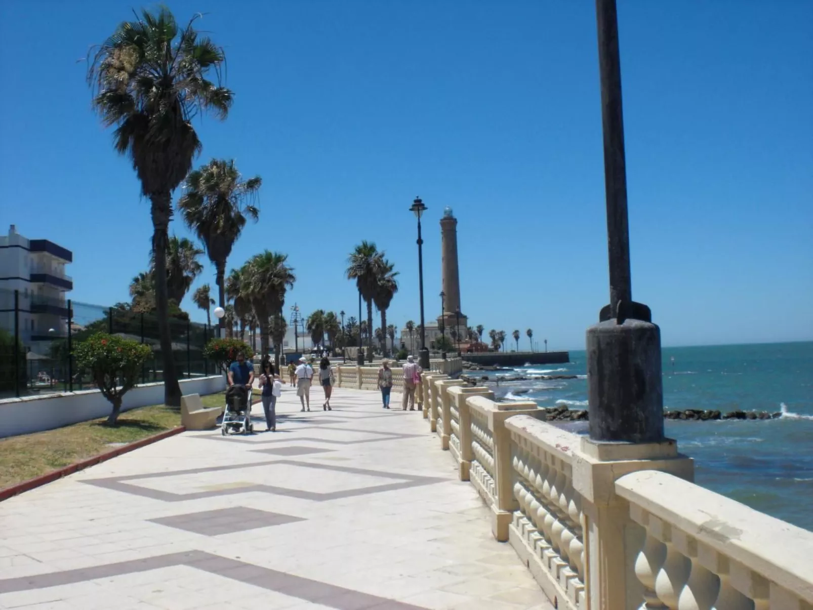 Penthouse. Klimatisierung. Strand und Sonne das ganze Jahr über-Image-tags.info