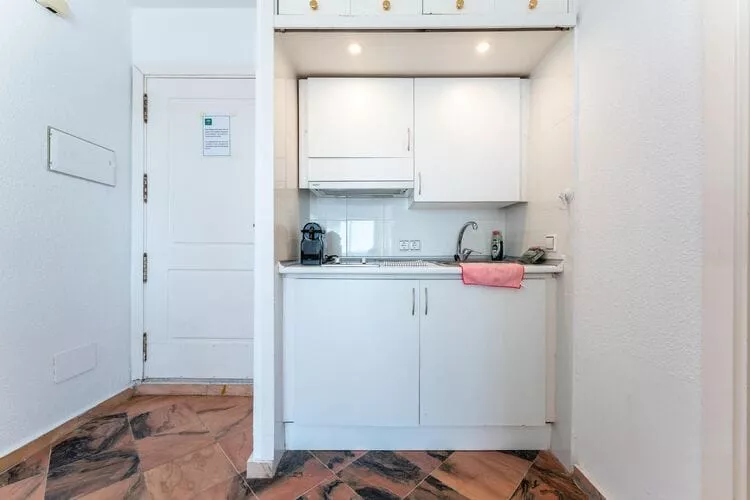 CT 239 - Romana Playa - First Beachline-Kitchen