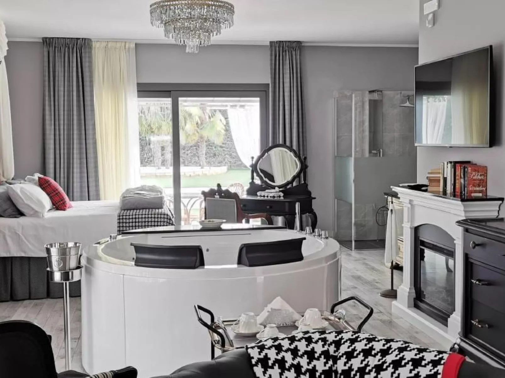 Ferienvilla 'Villa San Valentino-Dedans