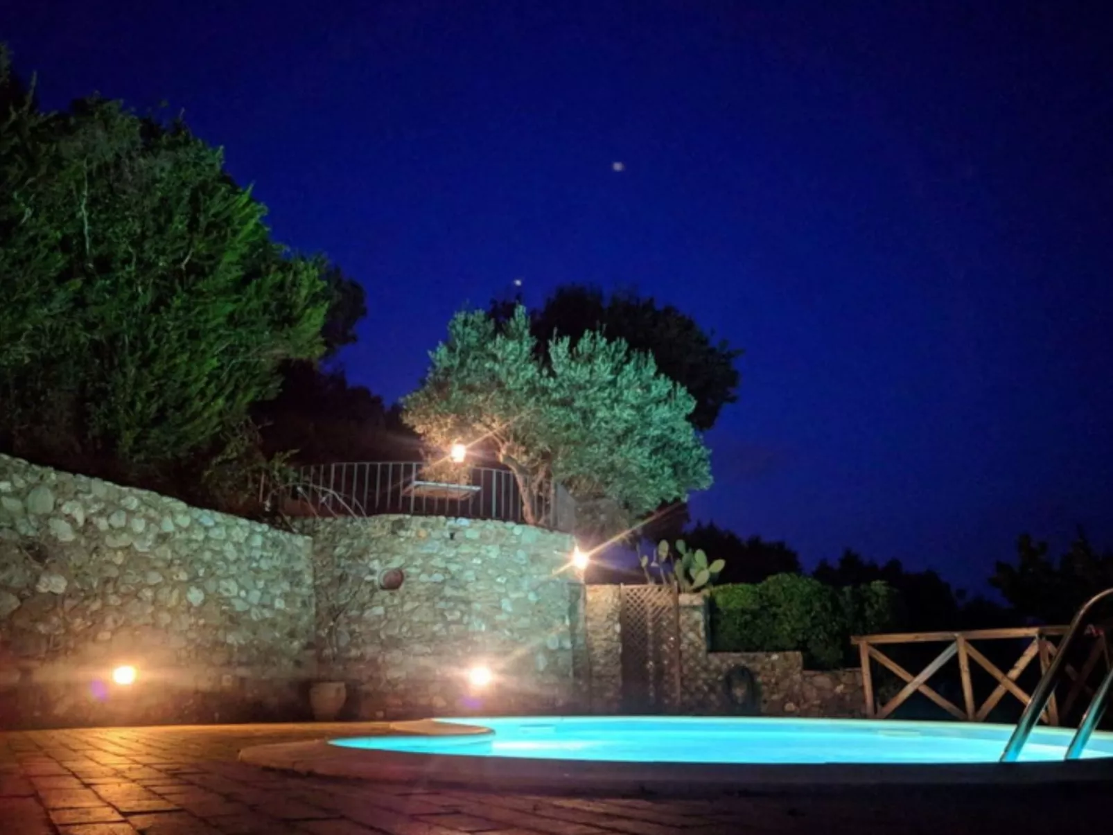 Wunderschöne Villa dei Feaci mit Pool-Outside