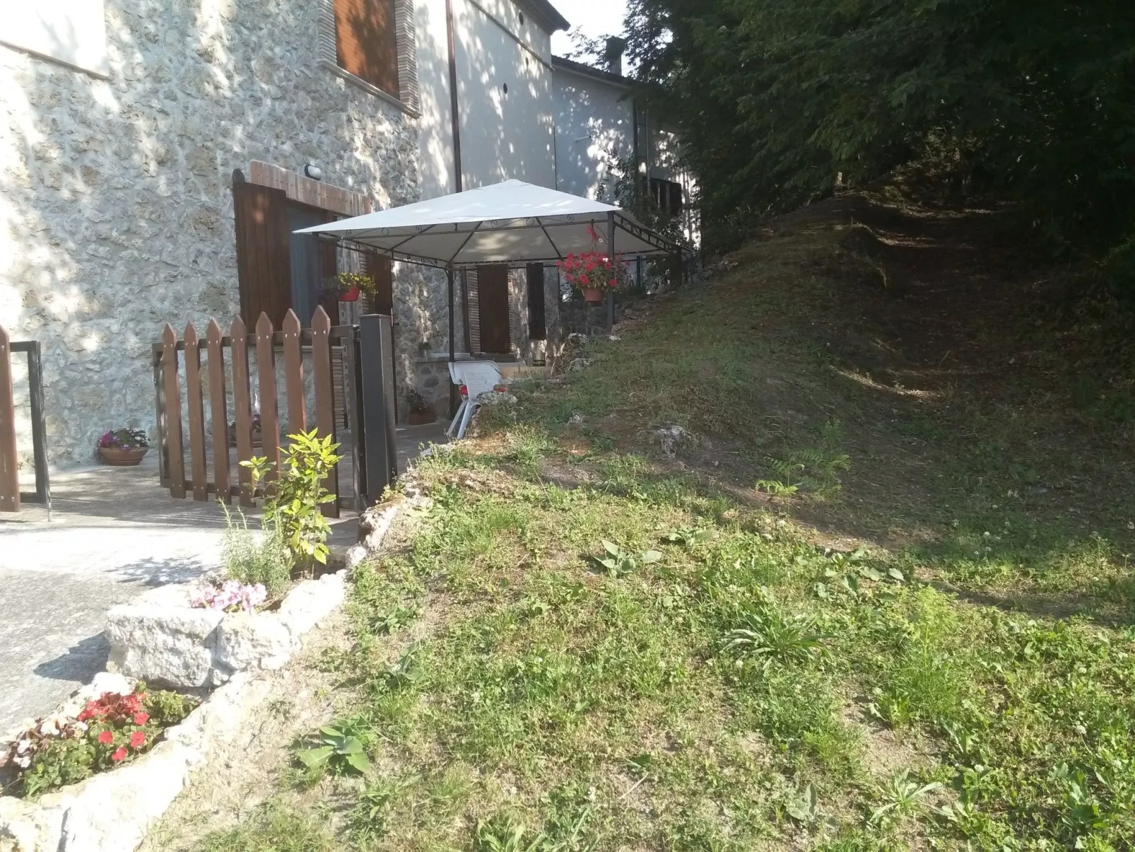 Wohnung in San Rocco mit Privatparkplatz-Dehors