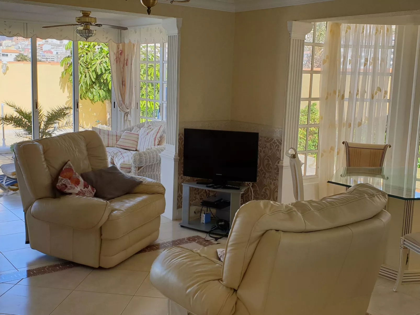 Bungalow direkt am Meer-Inside