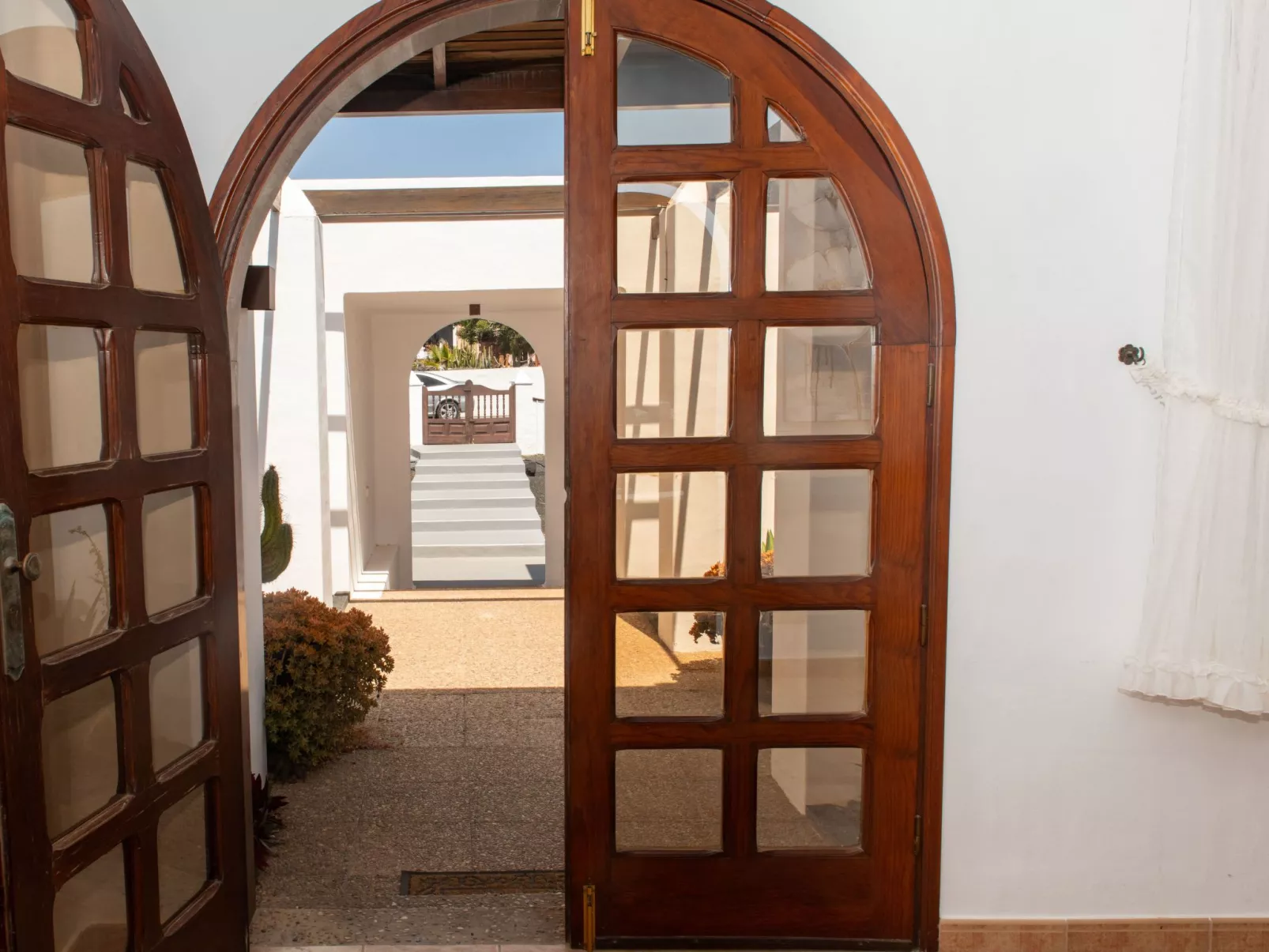 Villa Blanca  1-Outside