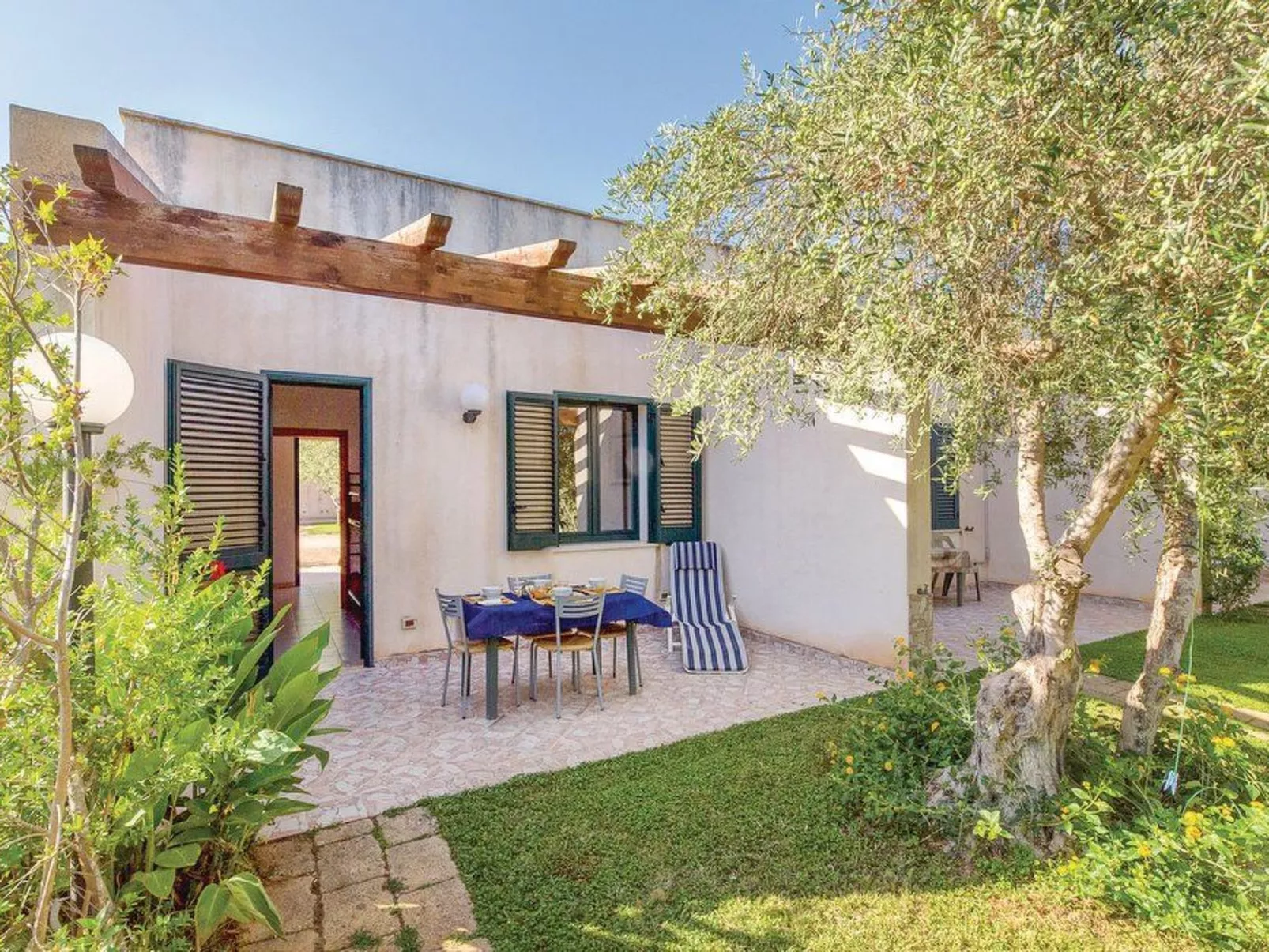 Appartement in Marsala mit gemeinschaftlichem Pool, Grill und Garten-Draußen