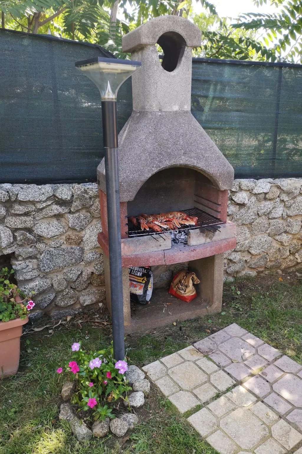 Komfortwohnung mit Garten - 70 m vom Meer entfernt-Outside