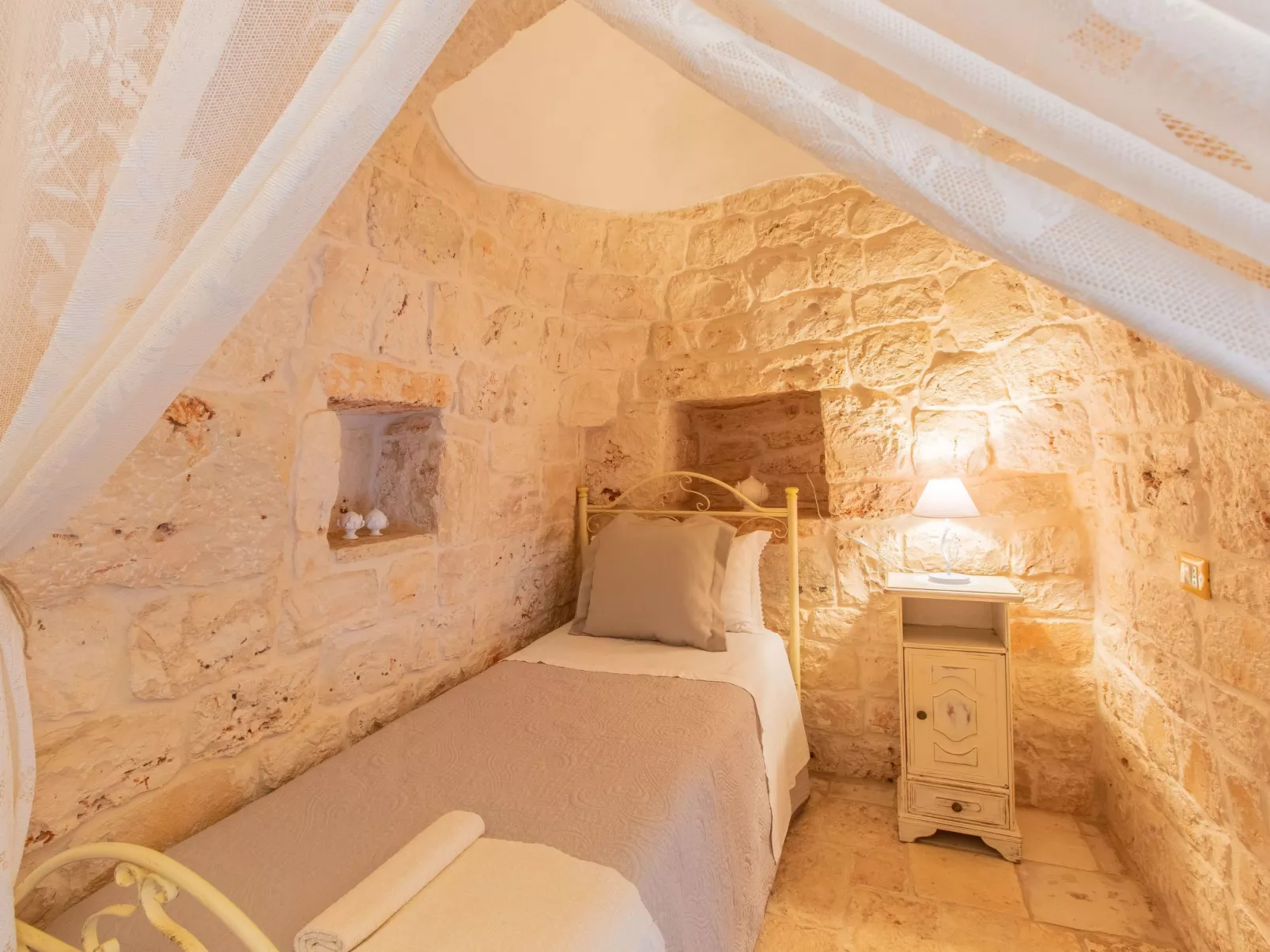 Kinderpool Trullo-Drinnen